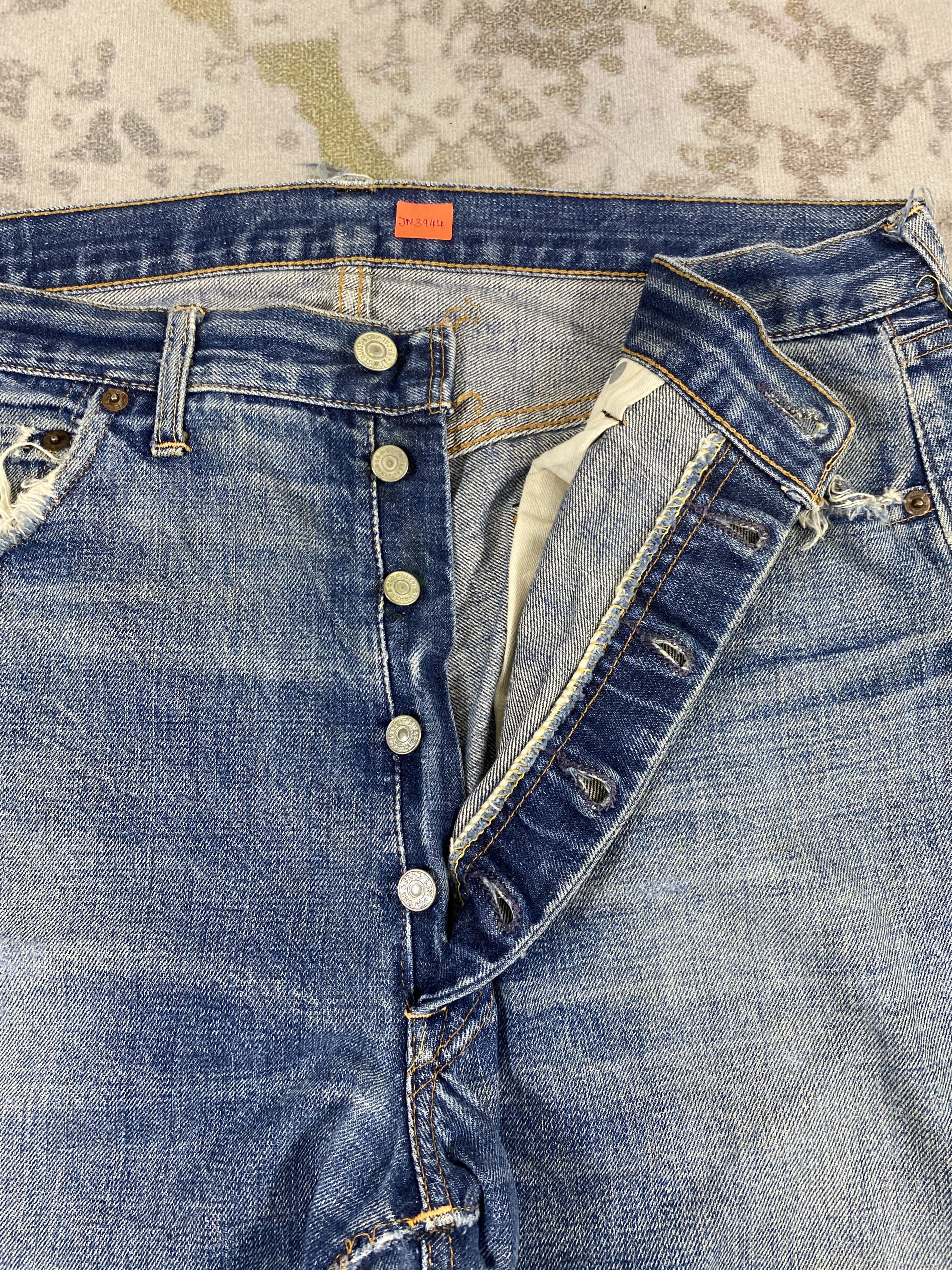 Levi's Vintage Clothing 35x31.5 Vintage Levi's 501 Big E Top Button 8-JN3944 Size US 35 - 5 Thumbnail