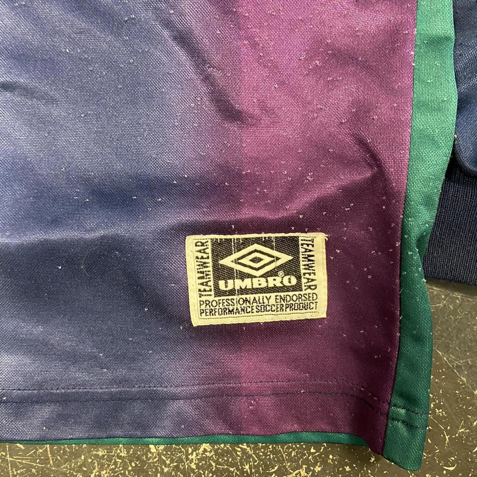 Umbro Vintage 90s Umbro Retro Soccer Goalie Jersey Size US XL / EU 56 / 4 - 2 Thumbnail