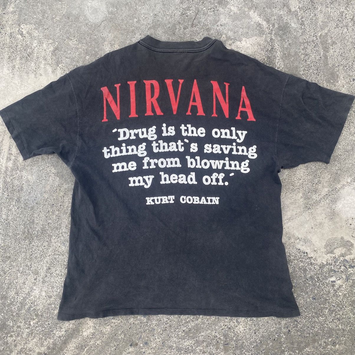 Nirvana Ultra Rare 90s Nirvana Kurt Cobain Memorial Tee Size US XXL / EU 58 / 5 - 1 Thumbnail