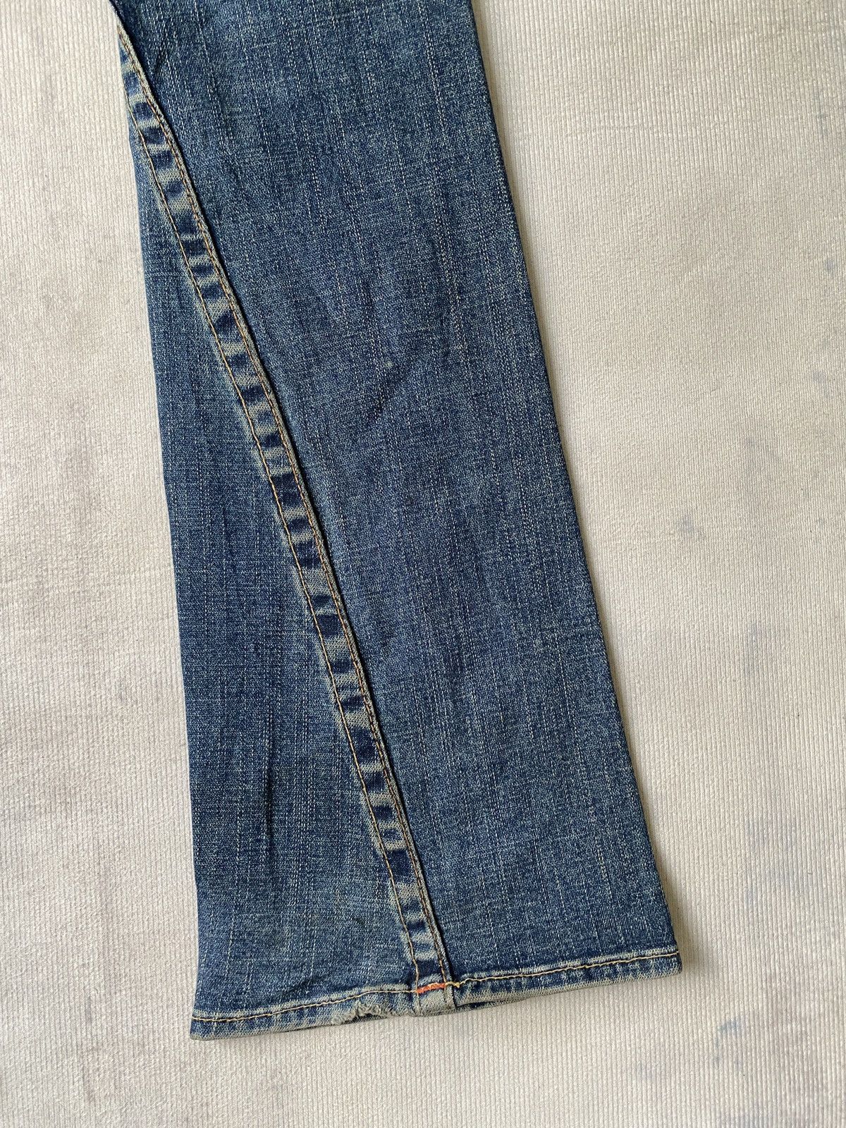 True Religion True Religion Low Rise Flare Denim Size US 26 / EU 42 - 14 Thumbnail
