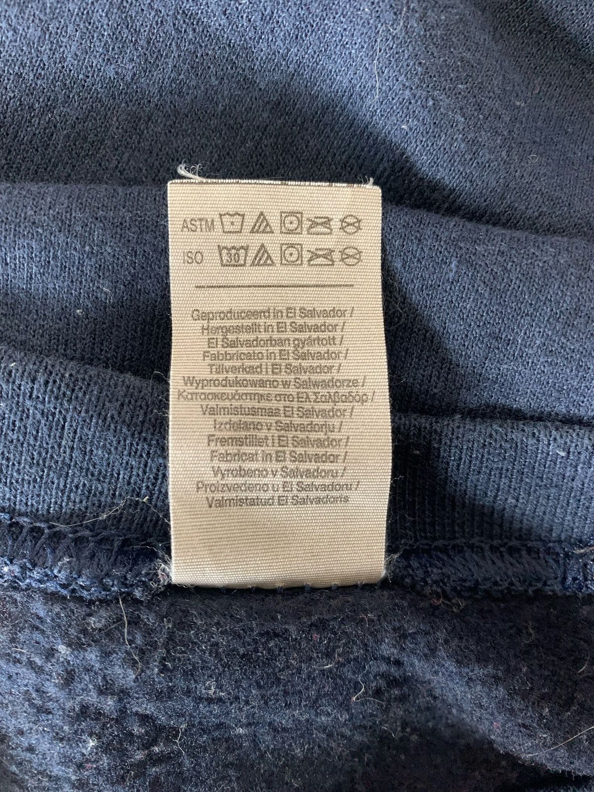 Gildan Gildan Apparel clothing StreetWear JapaneseBrand Sweatshirt Size US L / EU 52-54 / 3 - 10 Thumbnail