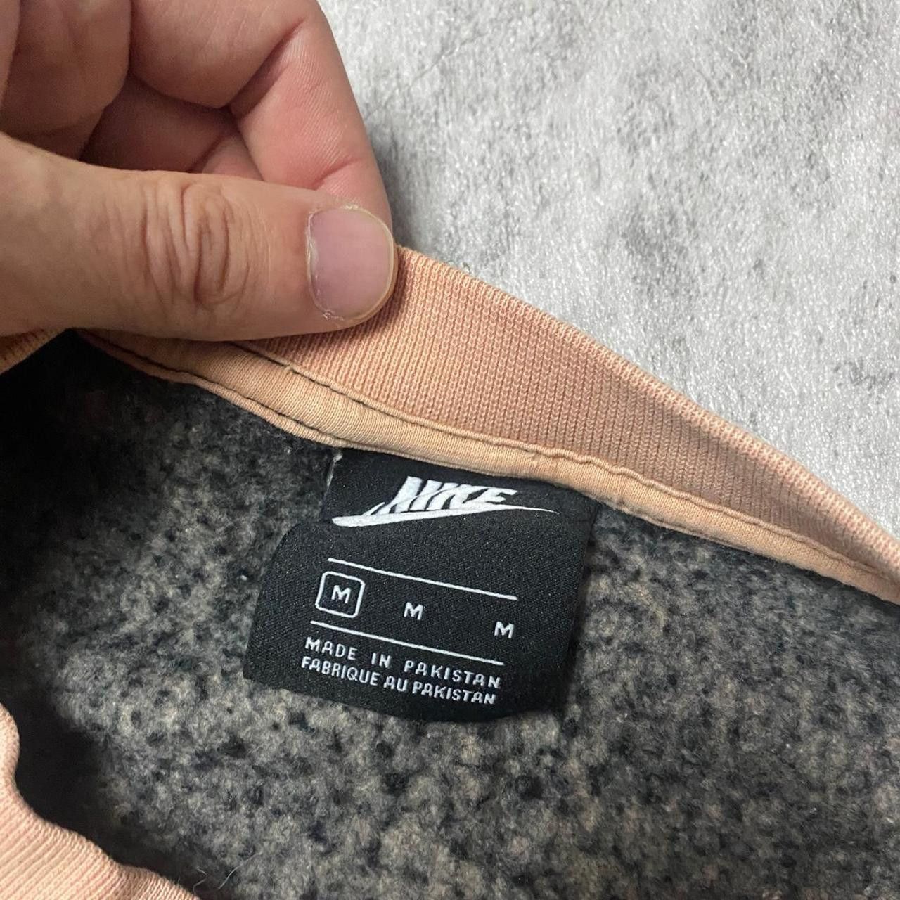 Nike Nike pink and cream cropped sweatshirt Size ONE SIZE - 4 Thumbnail