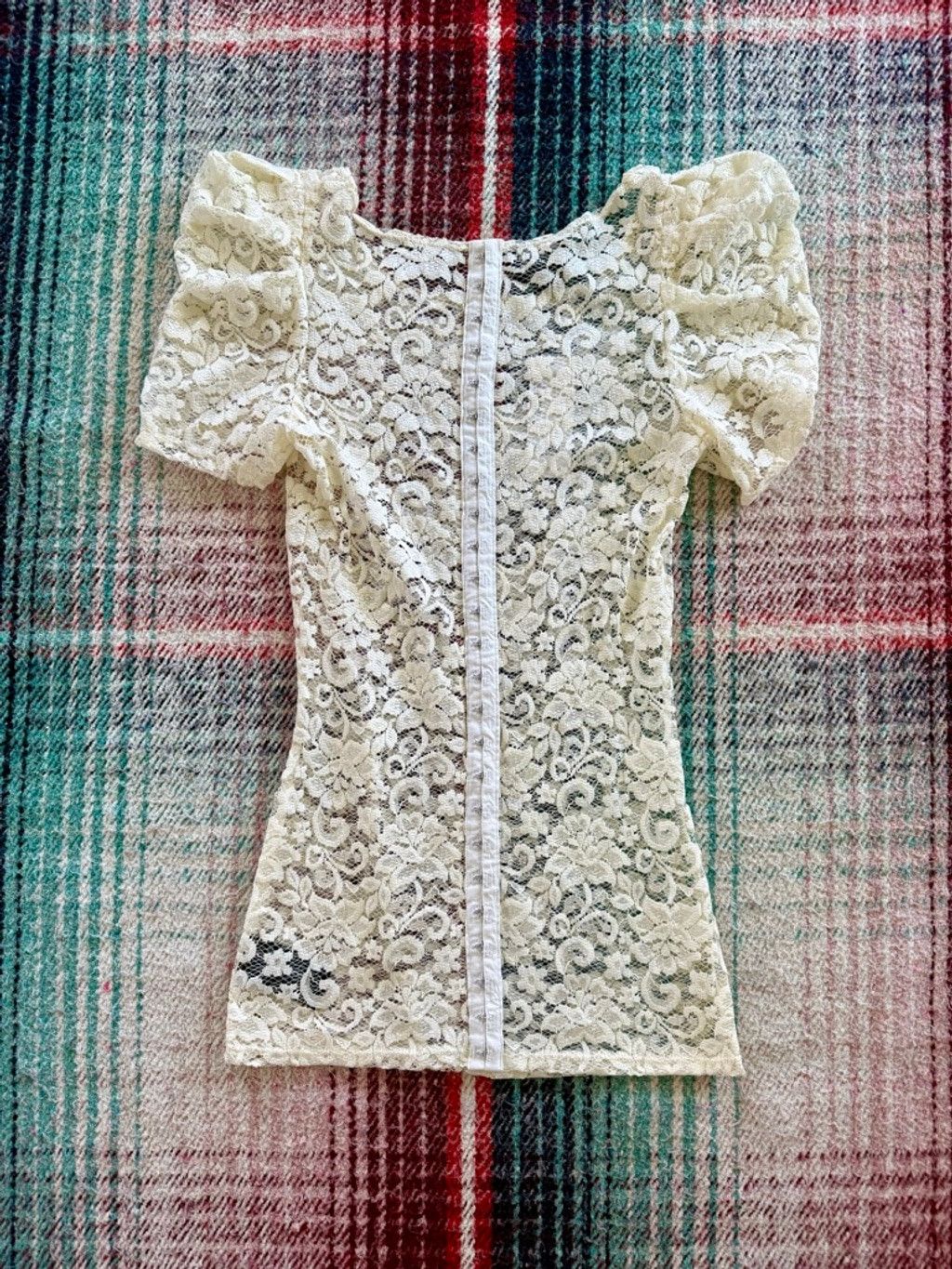 Bebe 90s Deadstock Bebe Short Sleeve Floral Lace Top S Size S / US 4 / IT 40 - 4 Thumbnail