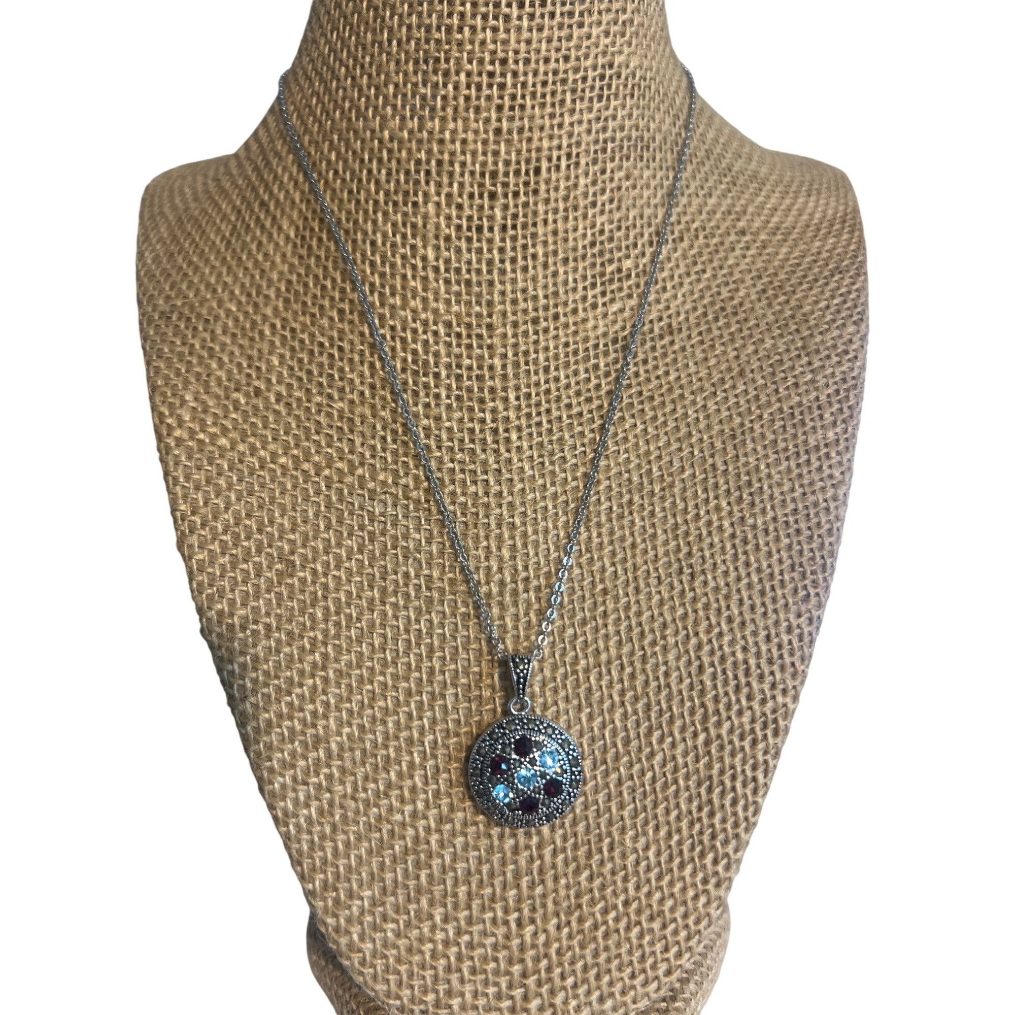 Other Vintage Silver Tone Necklace Round Pendant Marcasite Crystal Size ONE SIZE - 1 Thumbnail