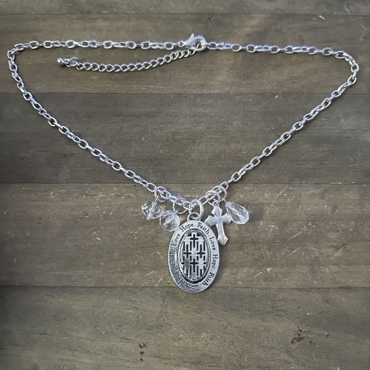 Other Silver tone Faith Love & Hope pendant charm necklace Size ONE SIZE - 2 Thumbnail