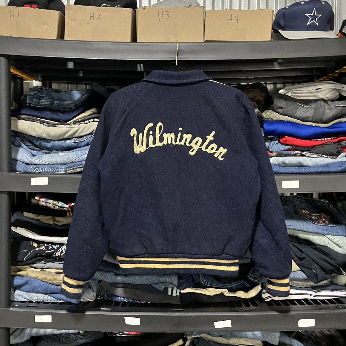 Vintage Vintage 70s Chain Stith High School Wool Varsity Jacket Size US S / EU 44-46 / 1 - 2 Thumbnail