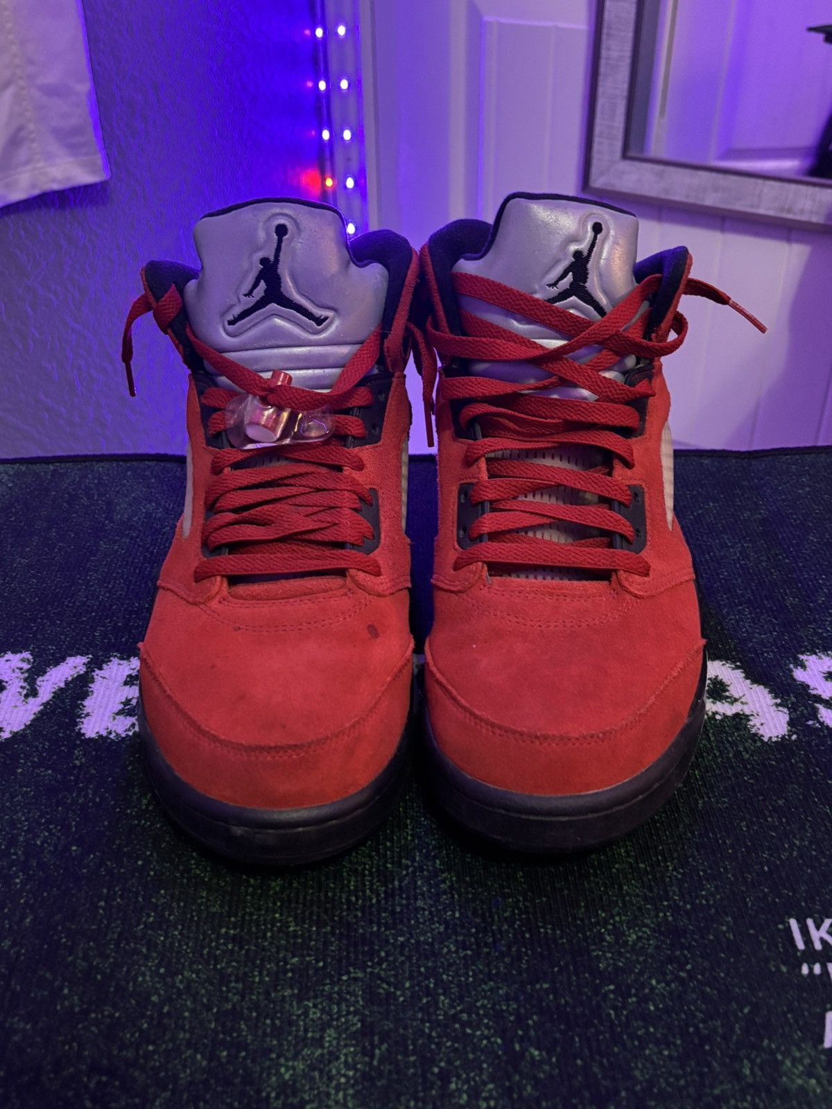 Jordan Brand Jordan 5 Raging Bull Size US 11 / EU 44 - 7 Thumbnail
