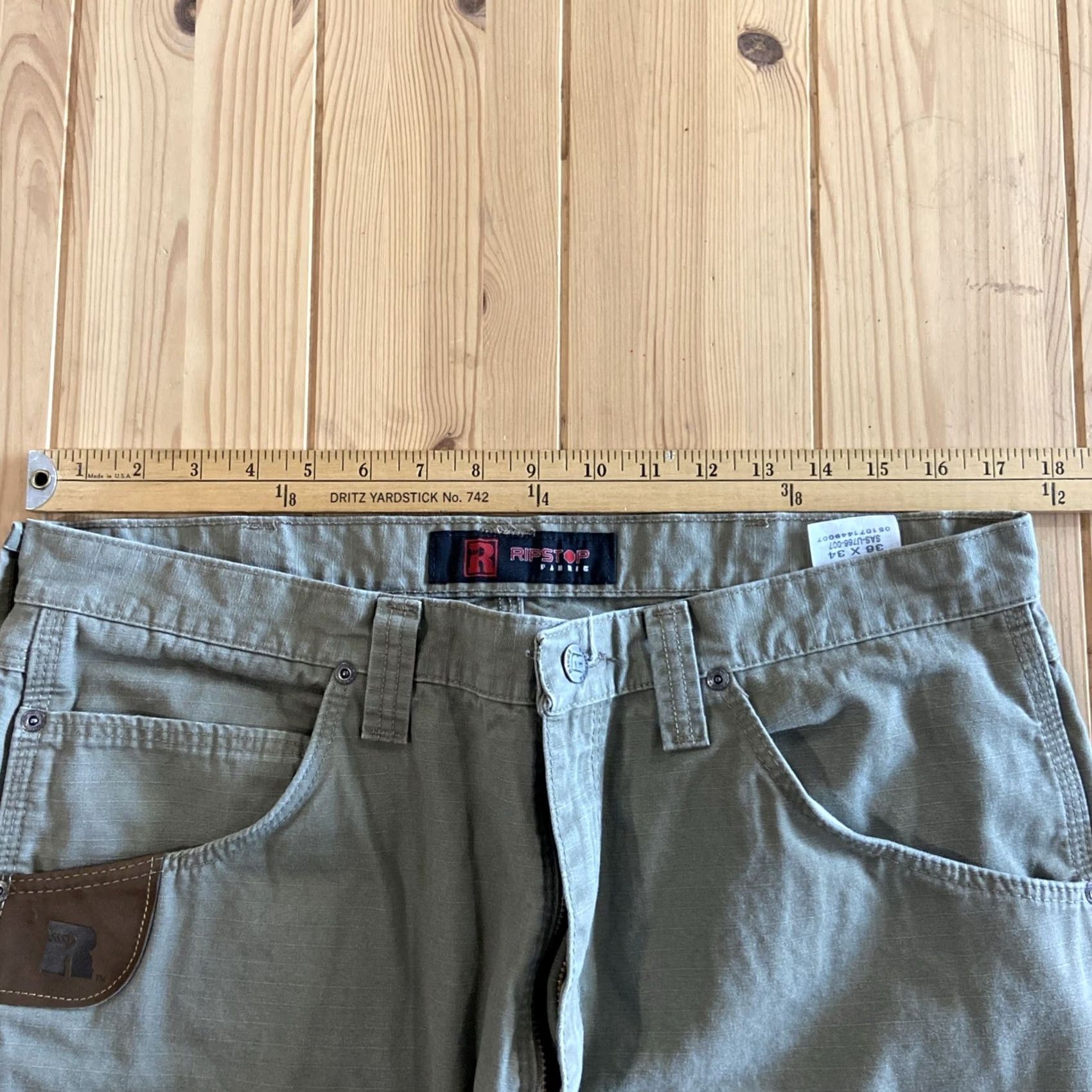 Wrangler Wrangler RIGGS Workwear Cargo Pants Mens 36x34 Olive Cotton Multi-Pocket Regular Waist 36 Inseam 34 Workwear Cargo Pants Mens Regular Olive Green Size US 36 / EU 52 - 5 Thumbnail