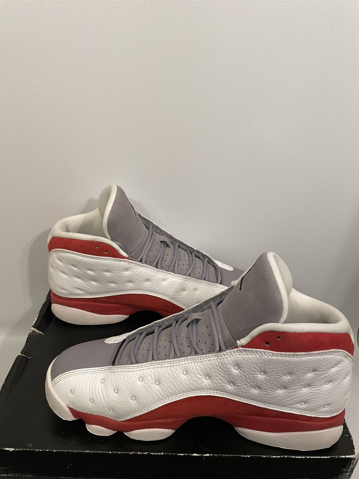 Nike Jordan 13 Size 10 Grey Toe Size US 10 / EU 43 - 2 Thumbnail