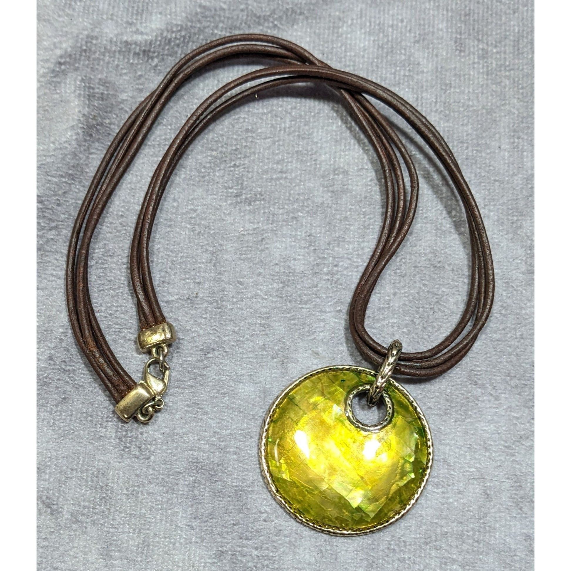 Monet Vintage Monet Bohemian Shell Mosaic Yellow Medallion Pendant Size ONE SIZE - 8 Thumbnail