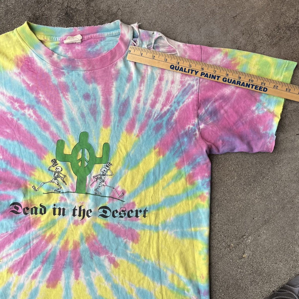 Band Tees × Grateful Dead × Vintage Vintage 92’ Grateful Dead ‘Dead In The Desert’ Band Tee Sz L Size US L / EU 52-54 / 3 - 4 Thumbnail
