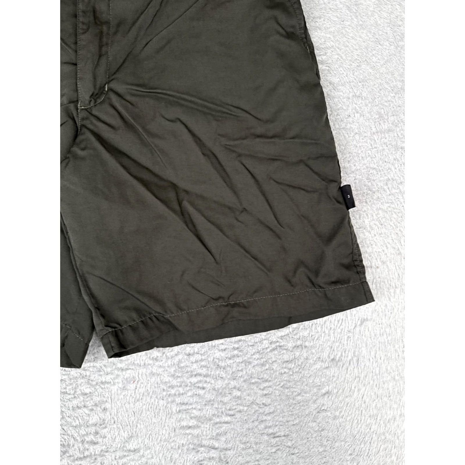 Patagonia VINTAGE Patagonia Shorts Men 36 Green Nylon Microfiber Chino 10" Quick Dry Nylon Size US 36 / EU 52 - 2 Thumbnail
