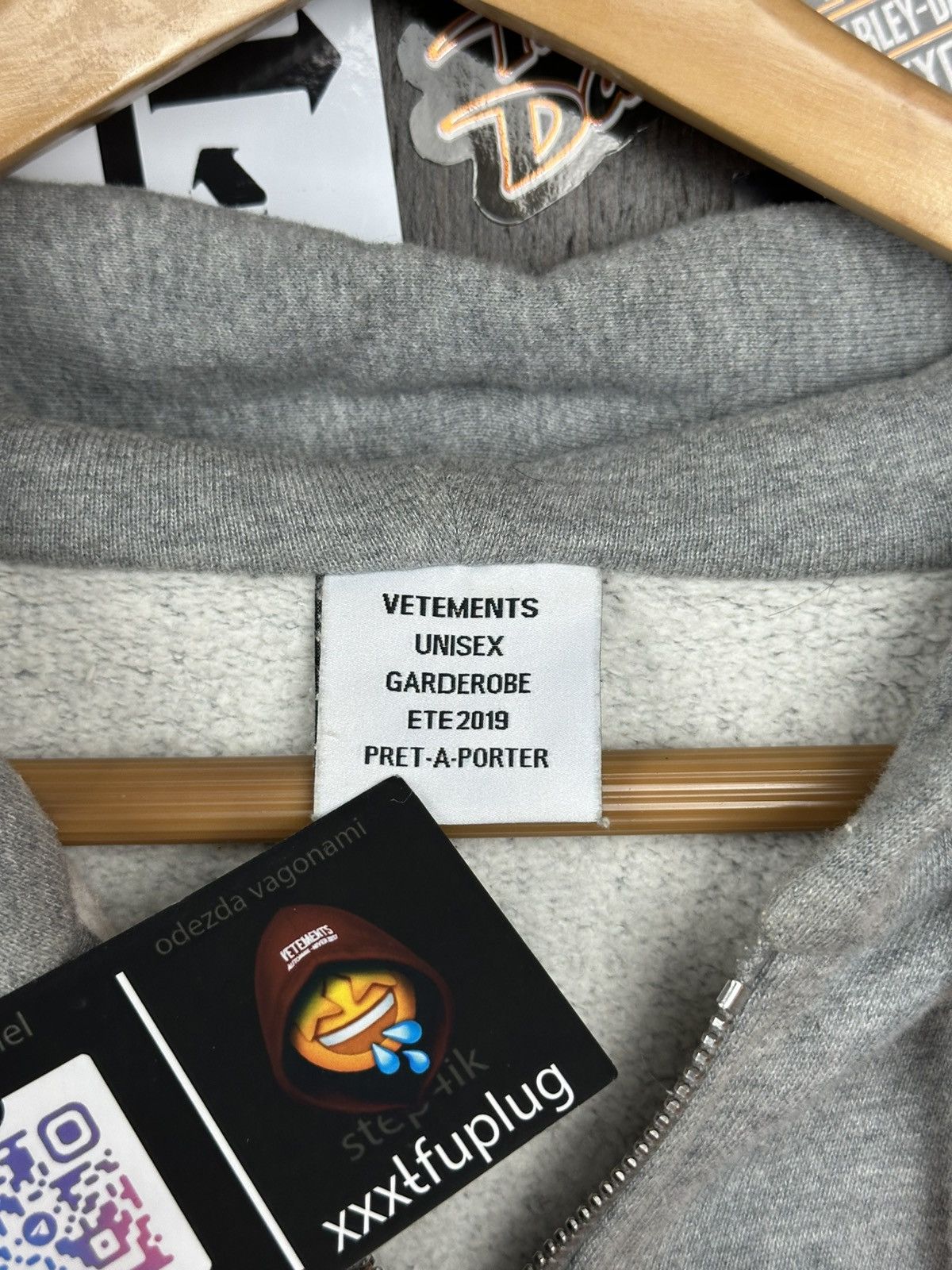 Vetements Vetements SS19 Bullet Elbow Cut-Out Zip Hoodie Size US XS / EU 42 / 0 - 7 Thumbnail