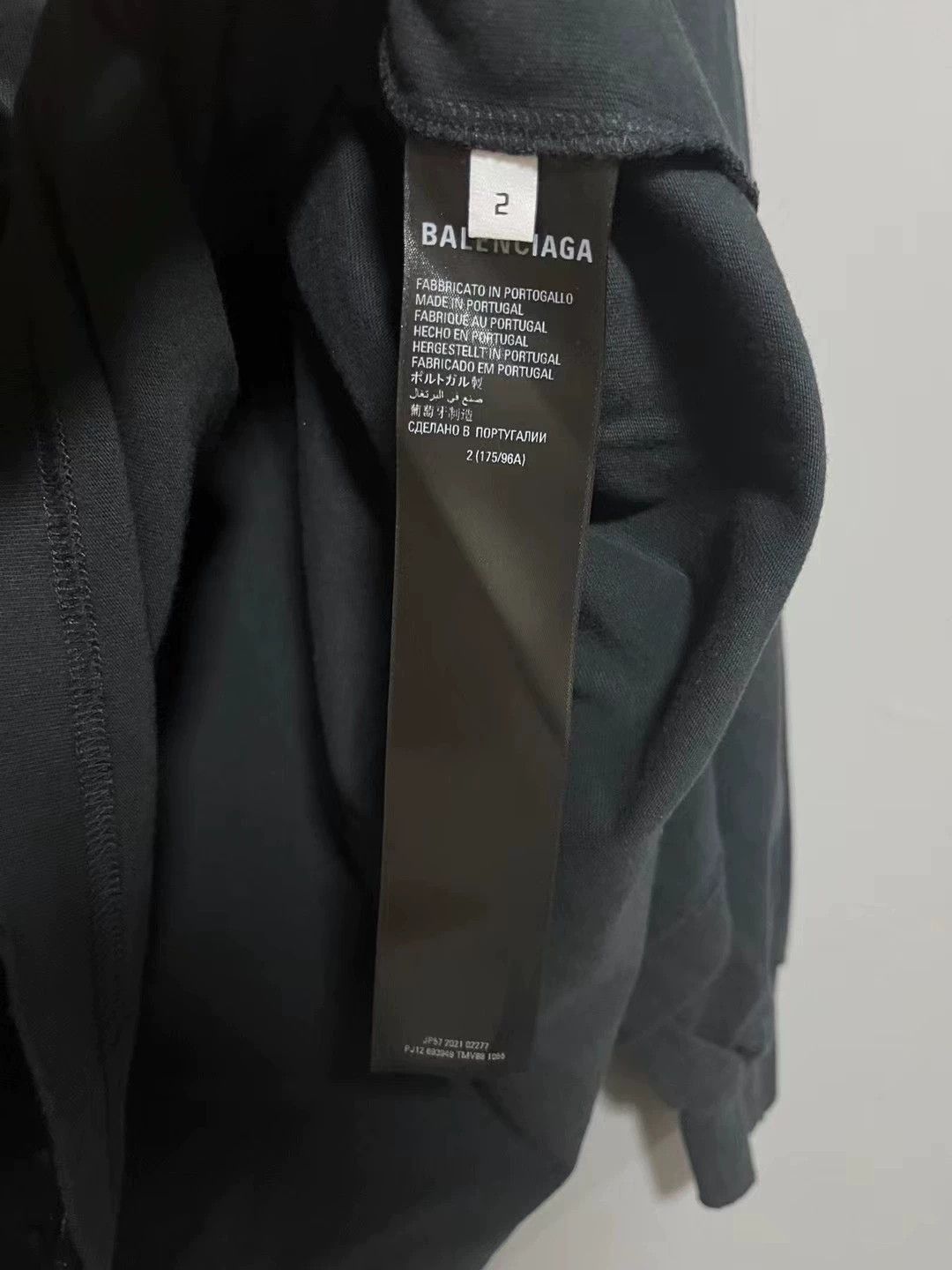 Balenciaga Balenciaga Balenciaga destroys rock lightning logo long sl Size US M / EU 48-50 / 2 - 5 Thumbnail