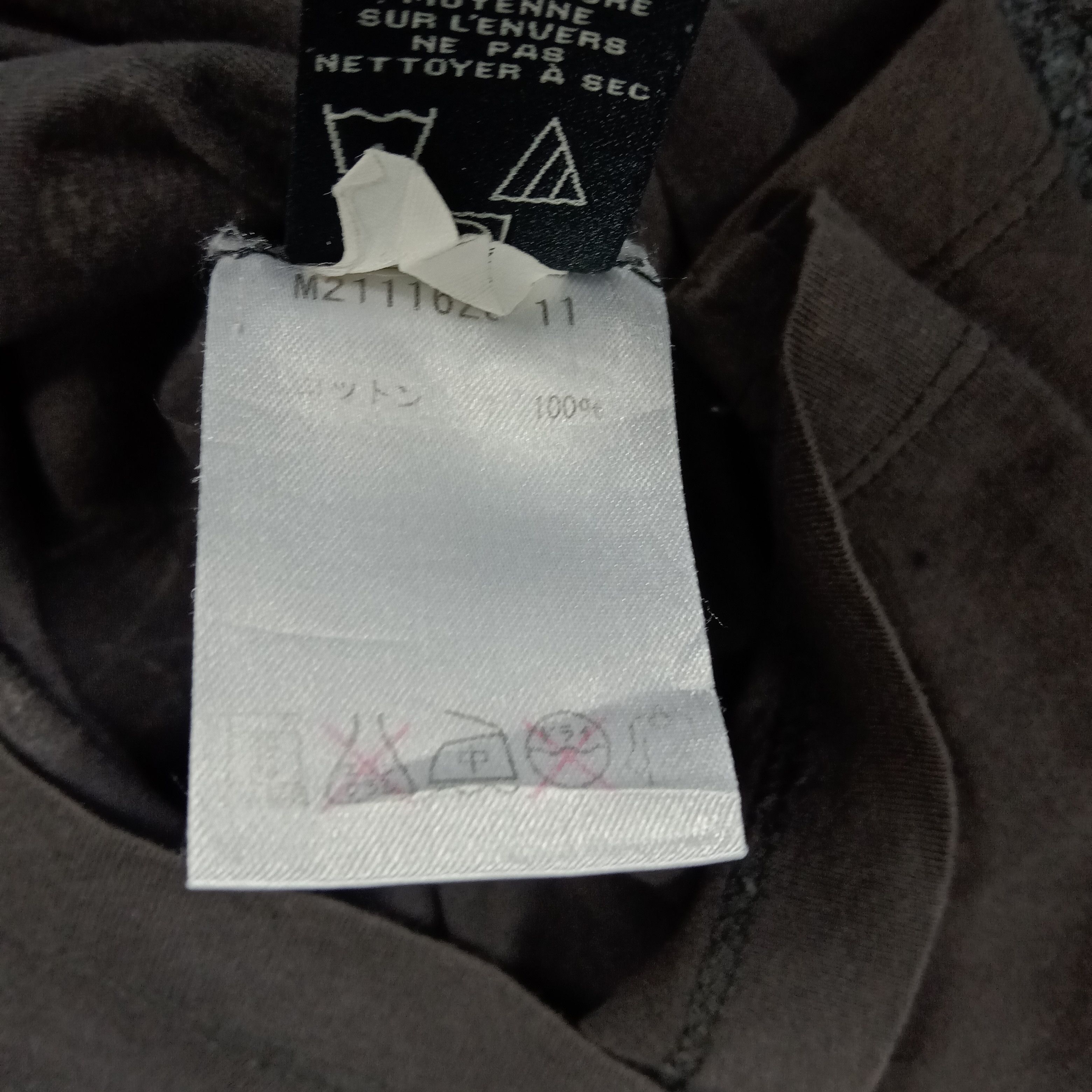 Marc by Marc Jacobs × Vintage Marc By Marc Jacobs Designer Brand Tshirt Size US M / EU 48-50 / 2 - 8 Thumbnail