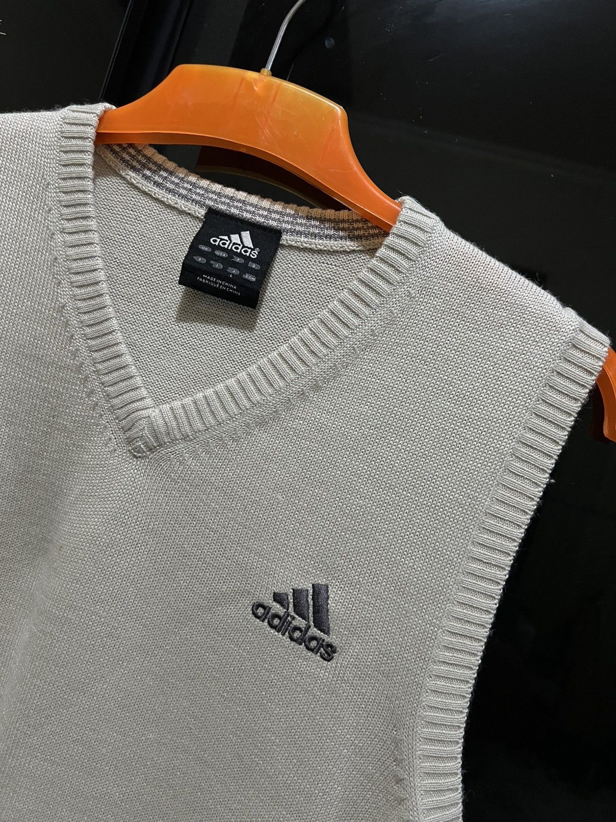 Adidas Vintage Adidas Vest Golf Style 90s Retro Sleeveless Vneck Size US L / EU 52-54 / 3 - 2 Thumbnail