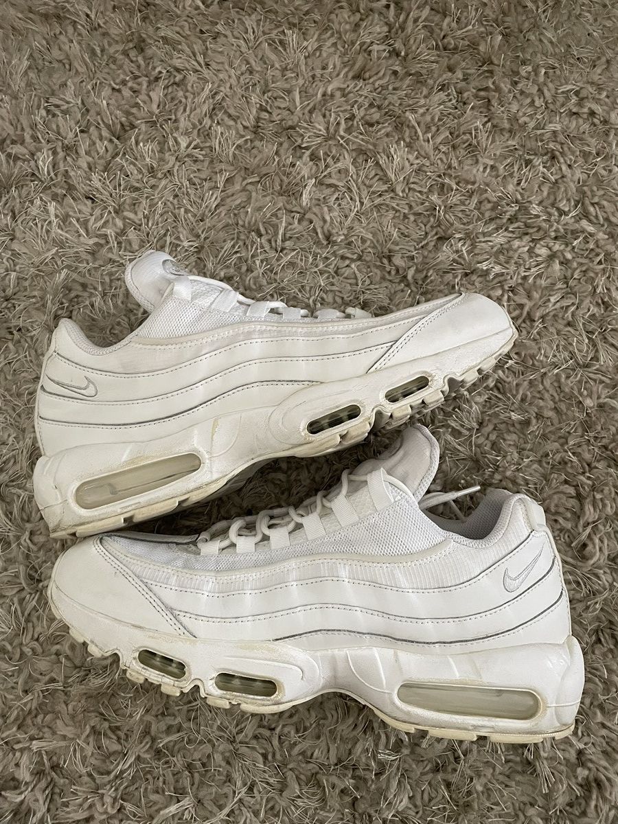 Nike Nike Air Max 95 Triple White Size US 11 / EU 44 - 2 Thumbnail