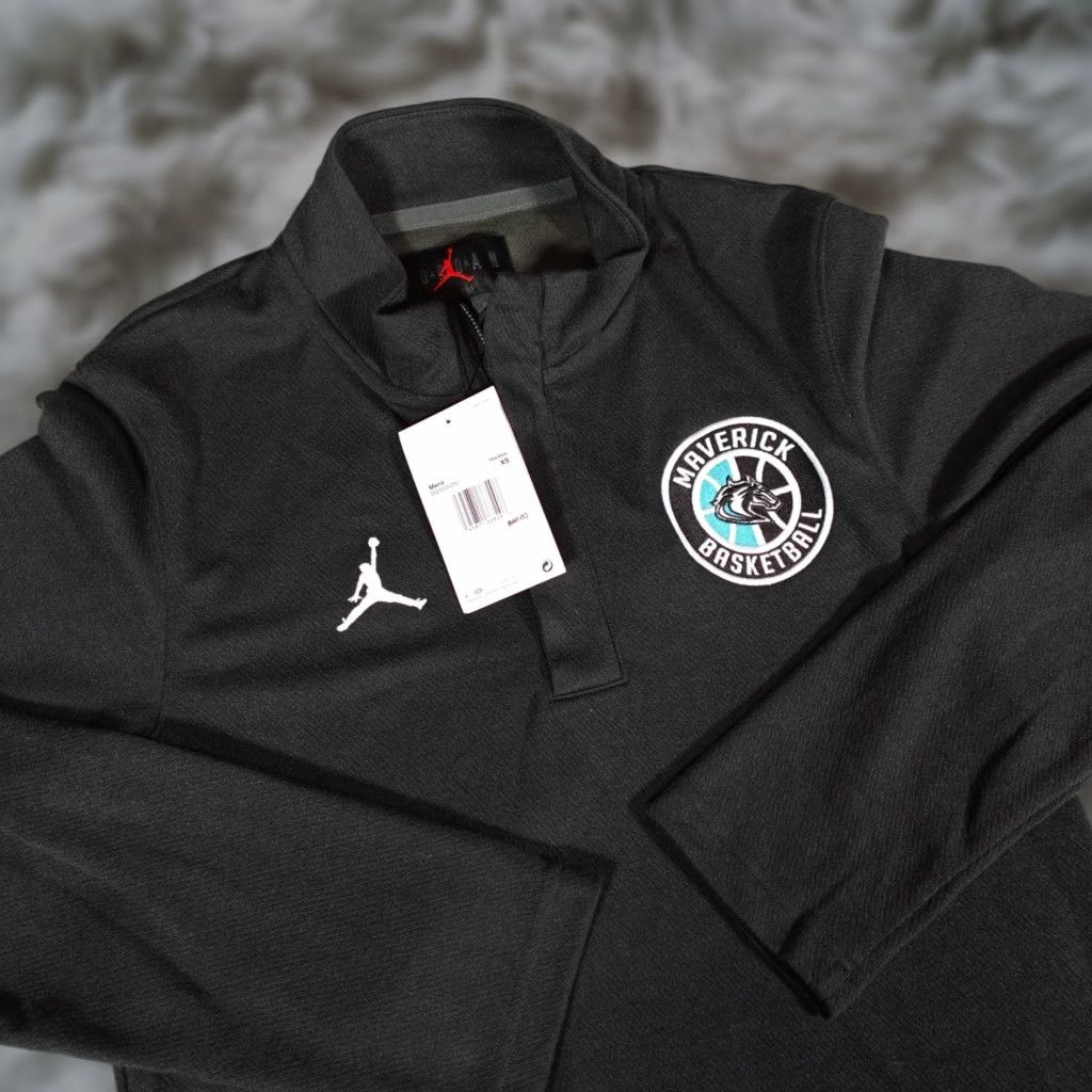 Jordan Brand Archbishop McCarthy High School Mavericks Jordan 1/4 Zip Pullover Mens XS Black Size US XS / EU 42 / 0 - 1 Thumbnail