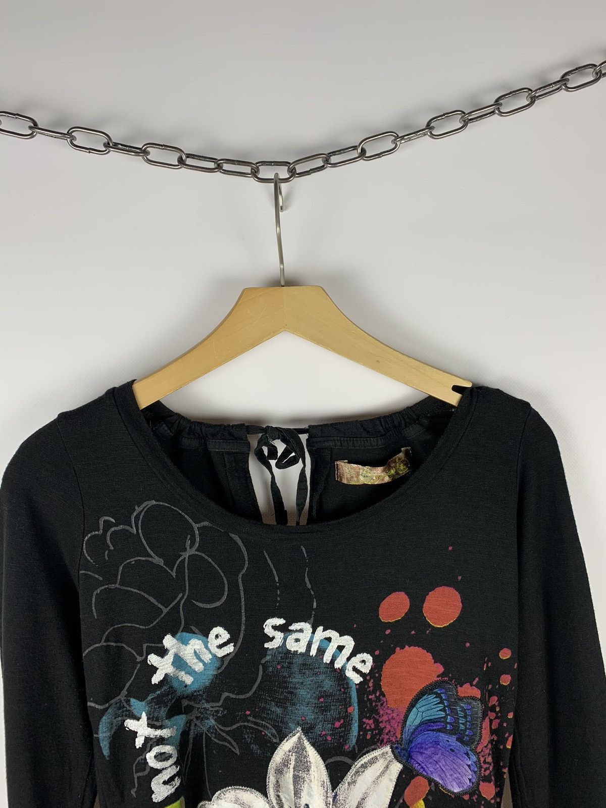 Desigual Vintage Desigual Y2K Floral Long Sleeve T-Shirt Black Top Size XS / US 0-2 / IT 36-38 - 2 Thumbnail