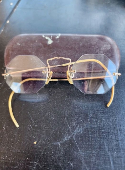 Other ON HOLD FOR "ONES MAN JUNK" 2 pairs of vintage octagon Size ONE SIZE - 2 Thumbnail