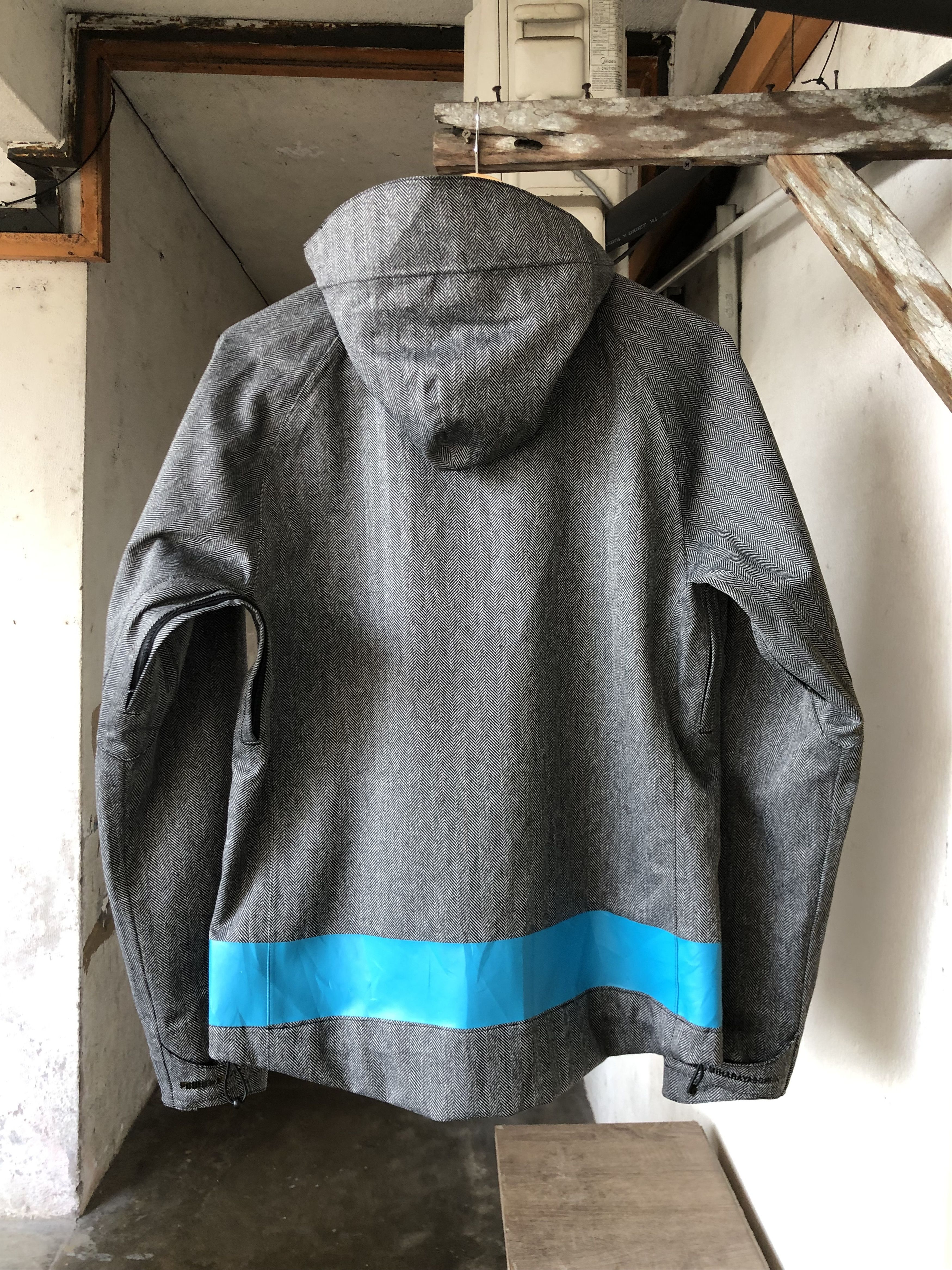 Maison MIHARA YASUHIRO × Puma Puma x Mihara Yasuhiro Limited Edition Waterproof Jacket Size US S / EU 44-46 / 1 - 2 Thumbnail