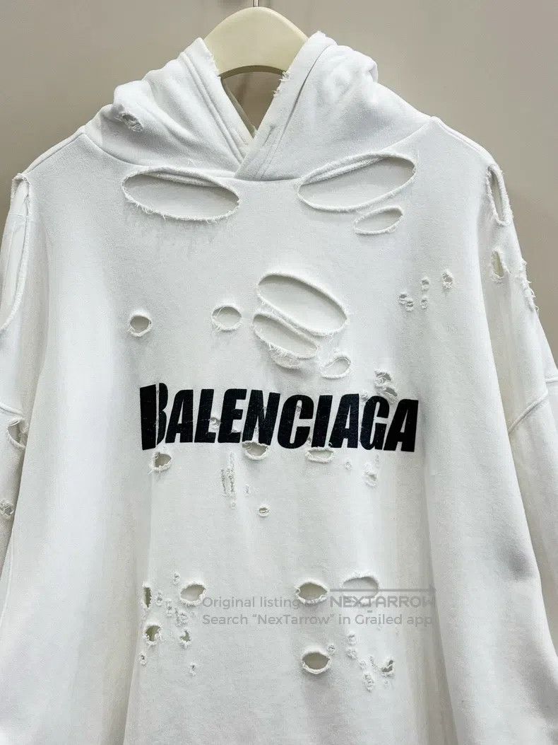 Balenciaga Balenciaga Destroyed print hooded sweatshirt Size US XS / EU 42 / 0 - 3 Thumbnail