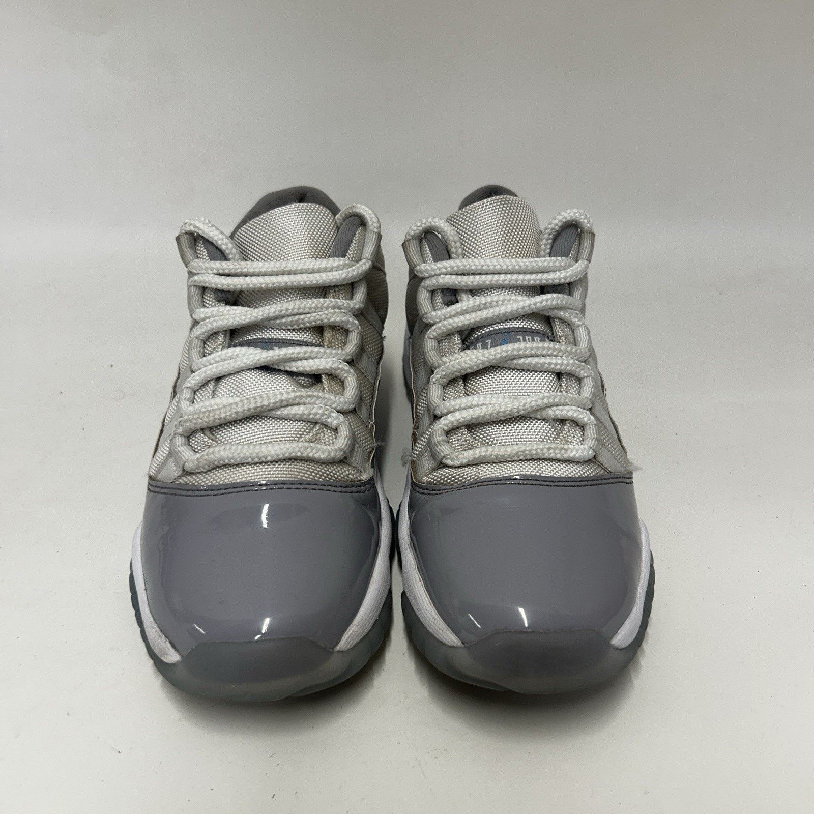 Nike Nike Air Jordan 11 Retro Low GS “Cement Grey" 528896-140 Size US 7 / IT 37 - 2 Thumbnail
