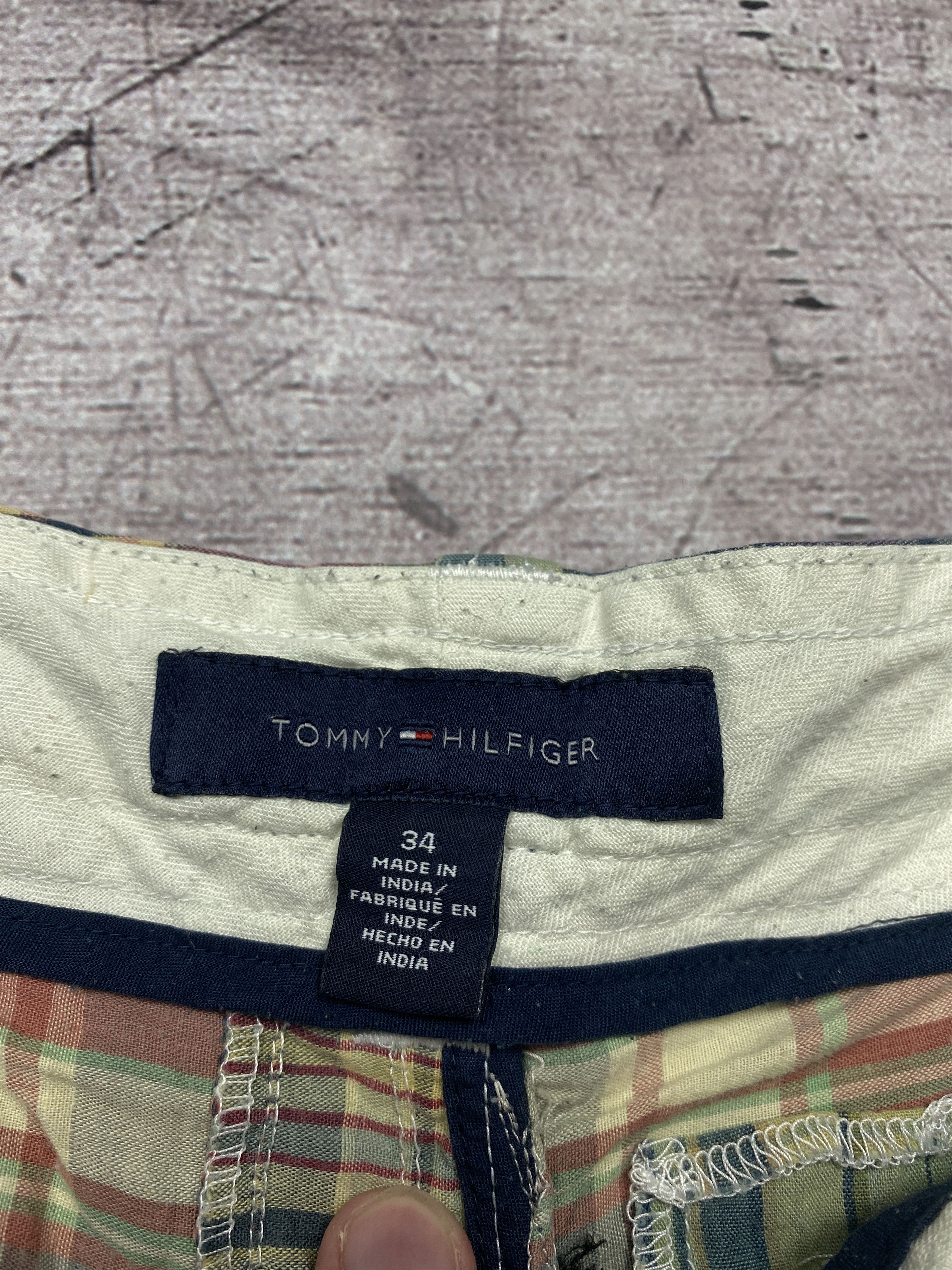 Tommy Hilfiger Tommy Hilfiger Vintage Mens Patchwork Cargo Shorts Size US 32 / EU 48 - 4 Thumbnail