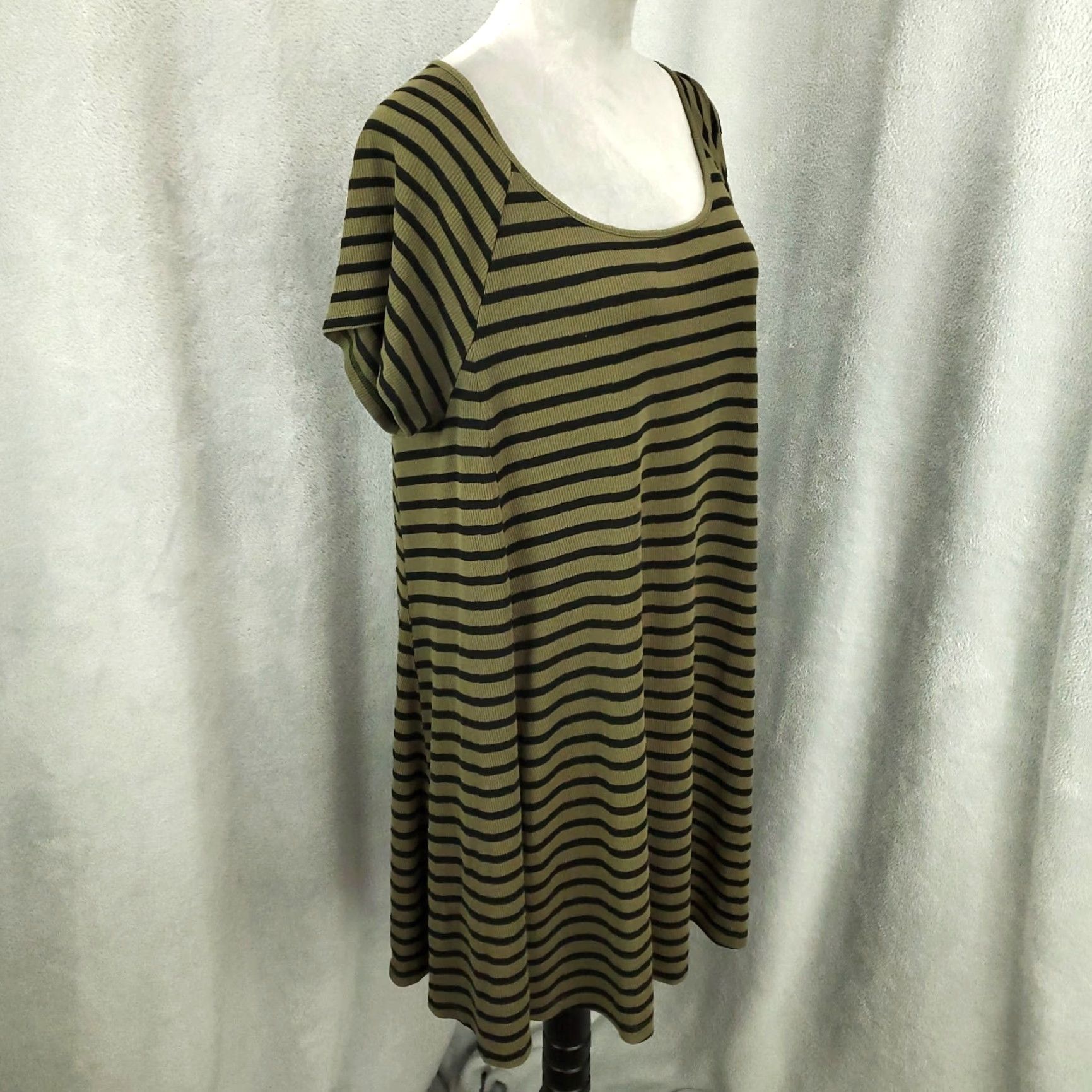 Old Navy Old Navy Dress Women's Size Large Olive Green Striped Shift Tunic Stretch (Multicolor Rayon) Size L / US 10 / IT 46 - 2 Thumbnail