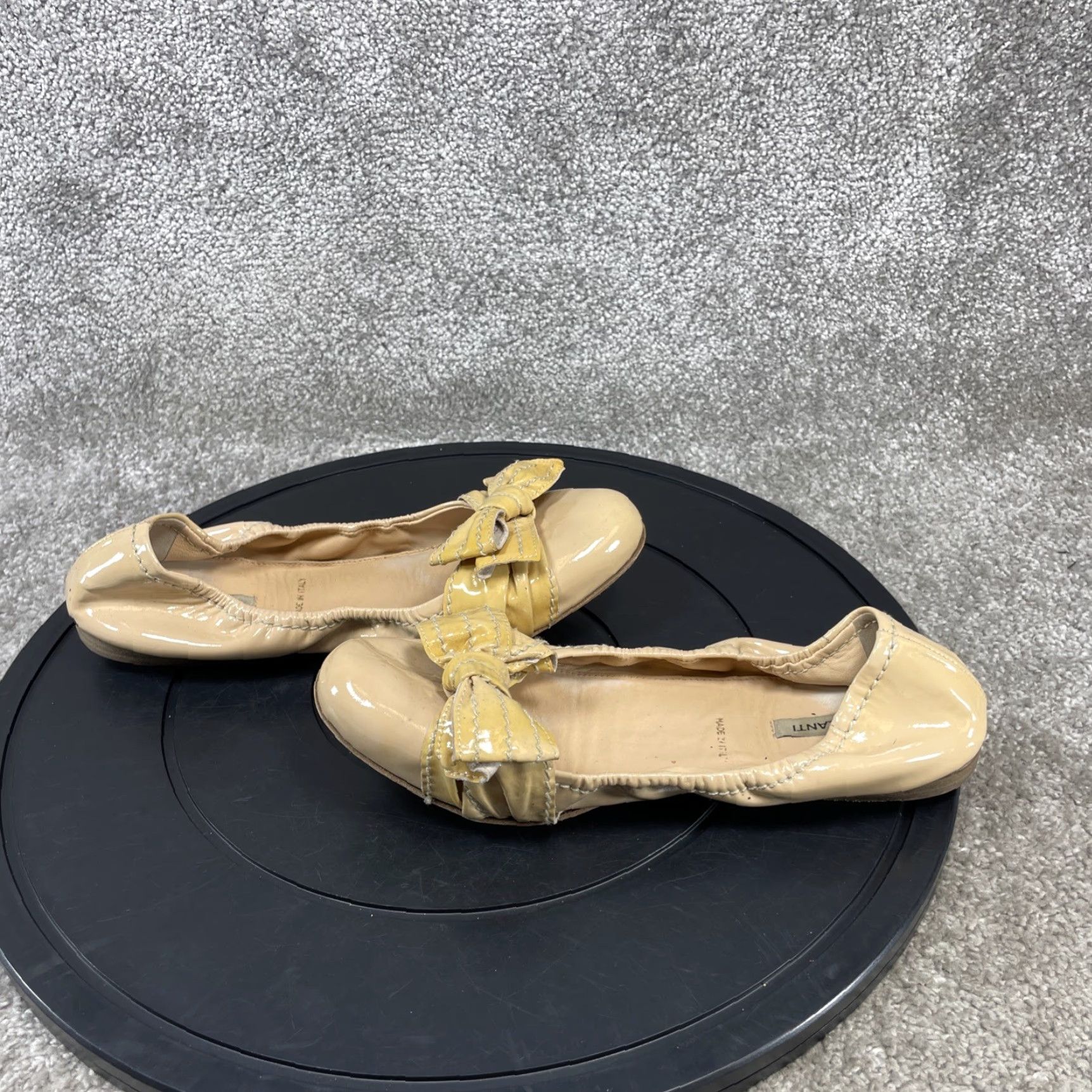 VINTAGE Parlanti Women's Flats Size 38 EU 7.5 US Beige Patent Leather Bow Slip On Casual Dress Shoes