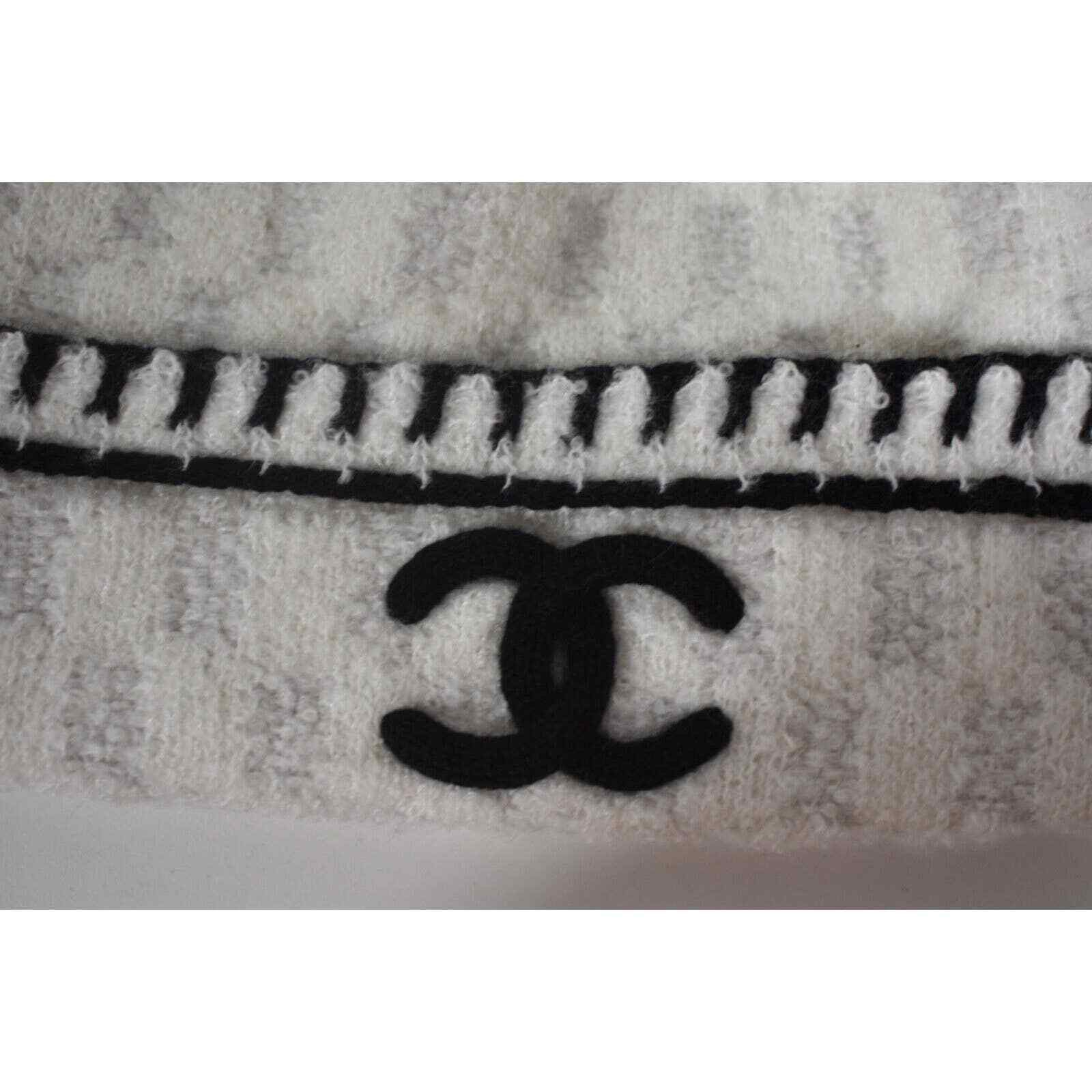 Chanel Chanel Cashmere Wool Silk CC Logo Beanie Winter Hat Cloche Size ONE SIZE - 4 Thumbnail