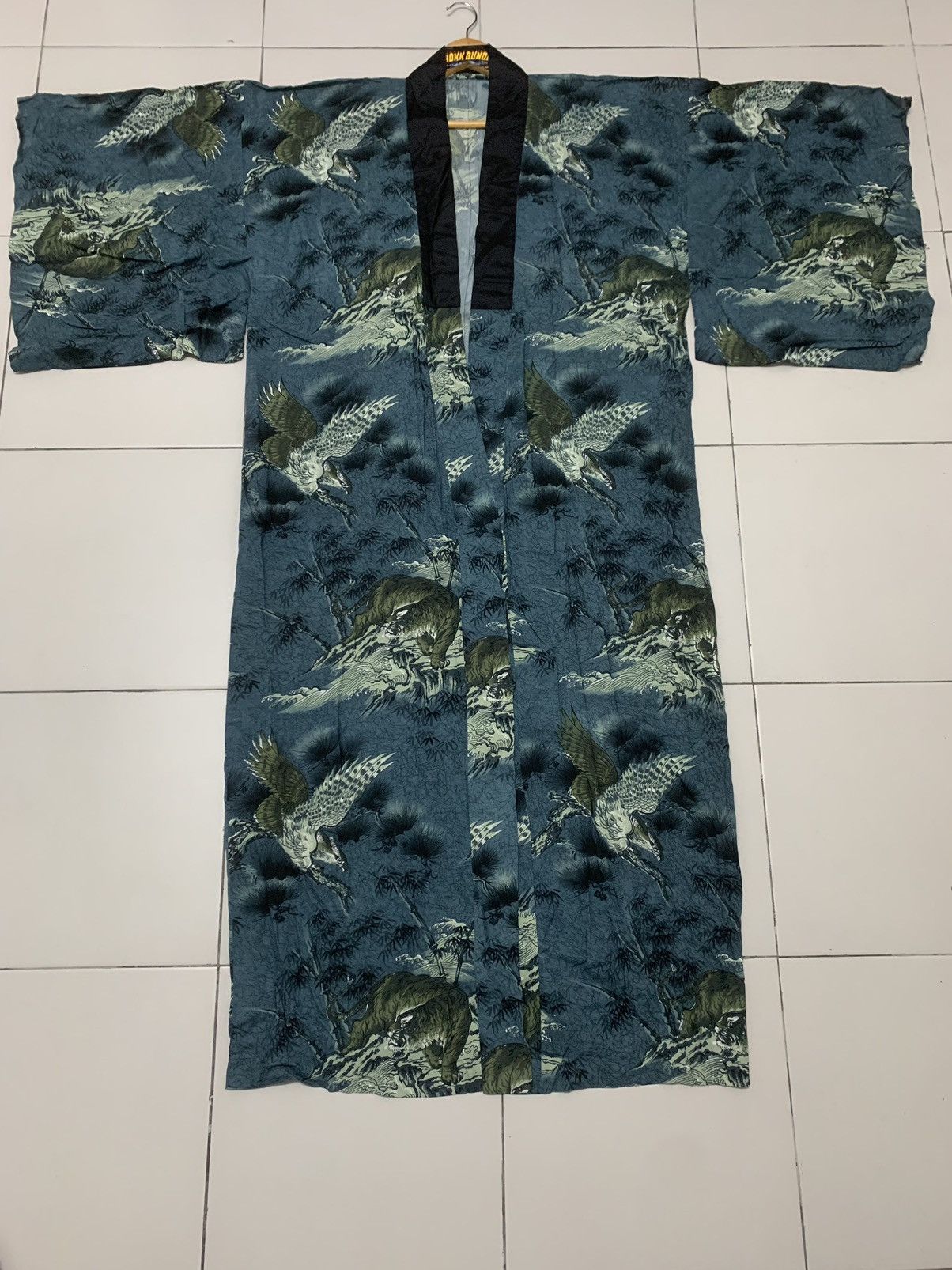 Japanese Brand Vintage Kimono Japan Traditional Tiger & Eagle Full print Size US XL / EU 56 / 4 - 1 Thumbnail