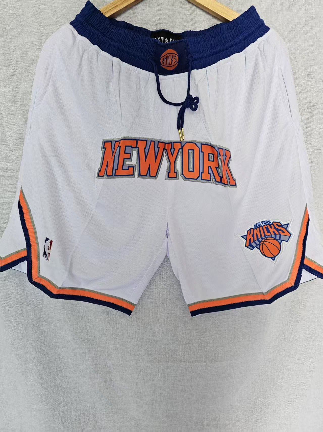 New York Knicks Short Pocket White M Size