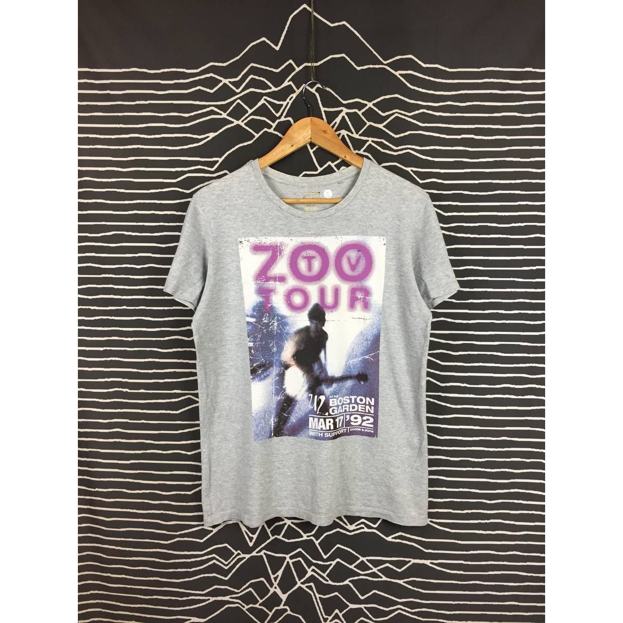 Band Tees × Uniqlo Uniqlo U2 Rock Band Zoo TV Tour Boston Garden Tee Size US M / EU 48-50 / 2 - 2 Thumbnail
