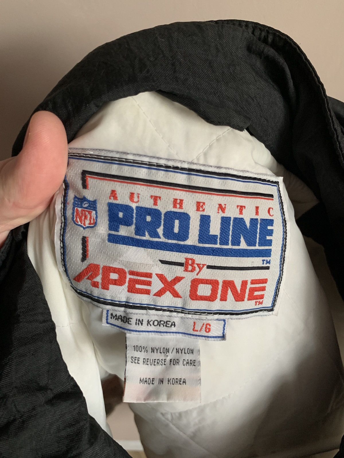 Vintage Atlanta Falcons Vintage Bomber Jacket Pro Line Apex NFL Sz L Size US L / EU 52-54 / 3 - 19 Thumbnail