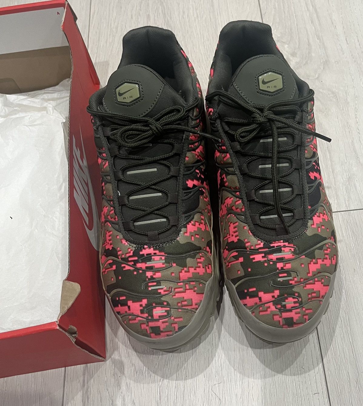 Nike NIKE AIR MAX PLUS C Size US 13 / EU 46 - 1 Thumbnail