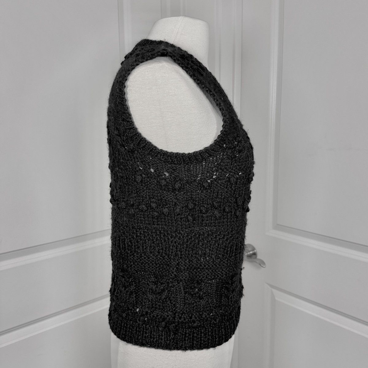 Esprit Vintage ESPRIT Wool Knit Sweater Vest – Black (S) Size US S / EU 44-46 / 1 - 3 Thumbnail