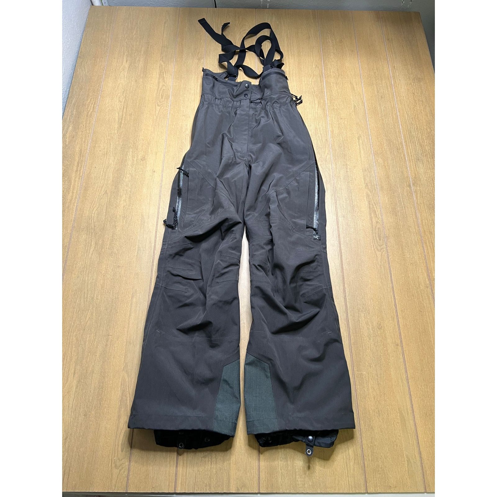 Arc'teryx Arc’teryx Gore-Tex Ski Bib Pants Women Small Black Snowboard Size 24" / US 00 / IT 34 - 1 Thumbnail