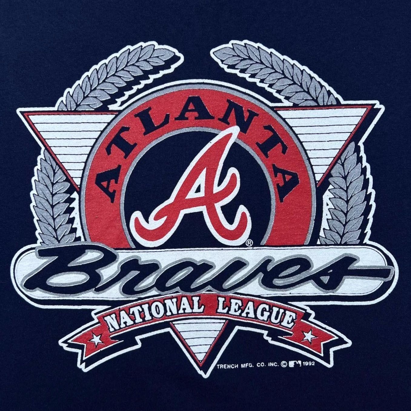 Vintage VINTAGE Screen Stars MLB Atlanta Braves Baseball Single Stitch T-Shirt L Mens Navy Blue 1992 Graphic Print 50/50 Regular Short Sleeve Round Neck Size US M / EU 48-50 / 2 - 4 Thumbnail