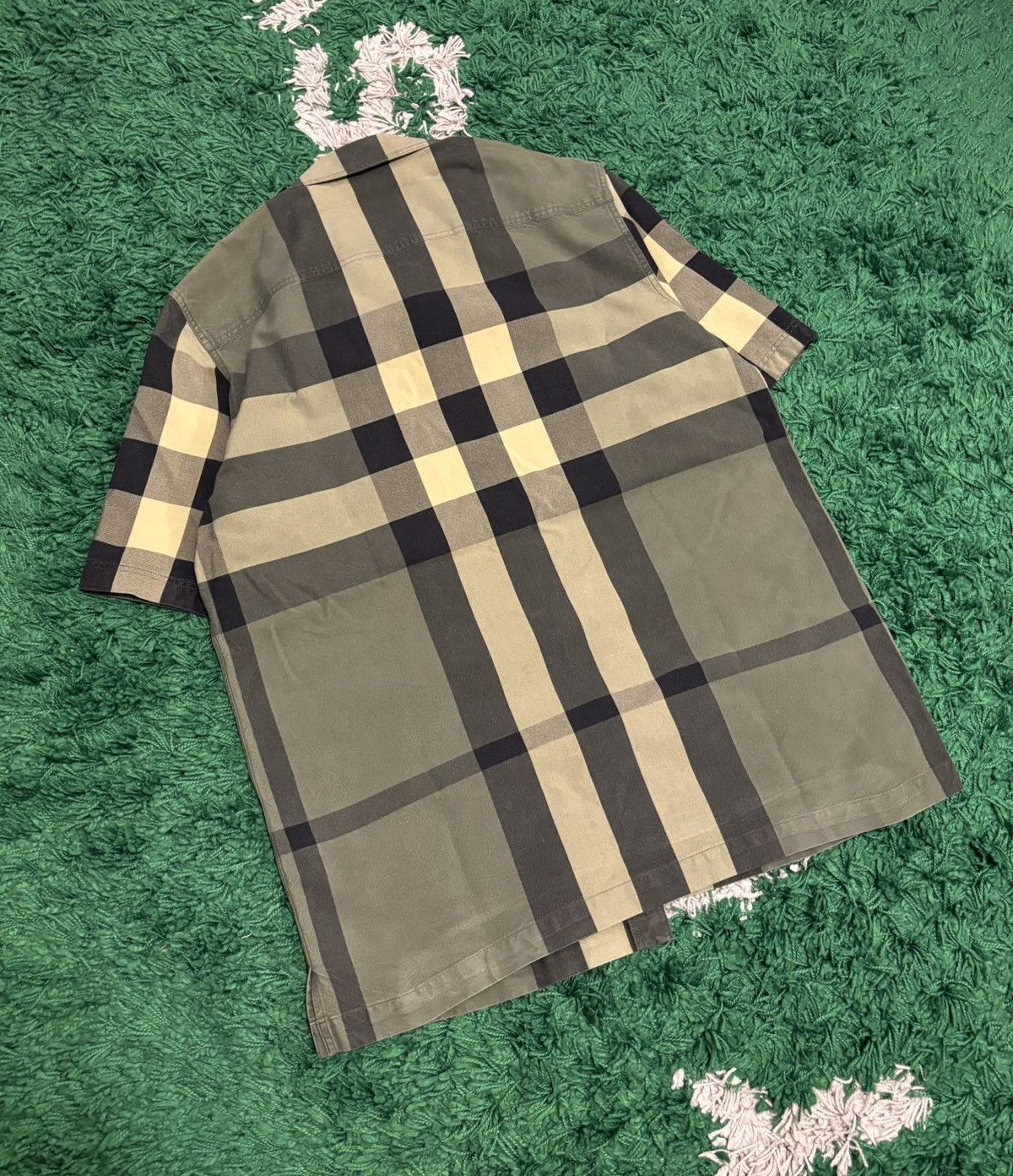 Burberry Burberry Plaid S/S Button-Up Size US S / EU 44-46 / 1 - 3 Thumbnail