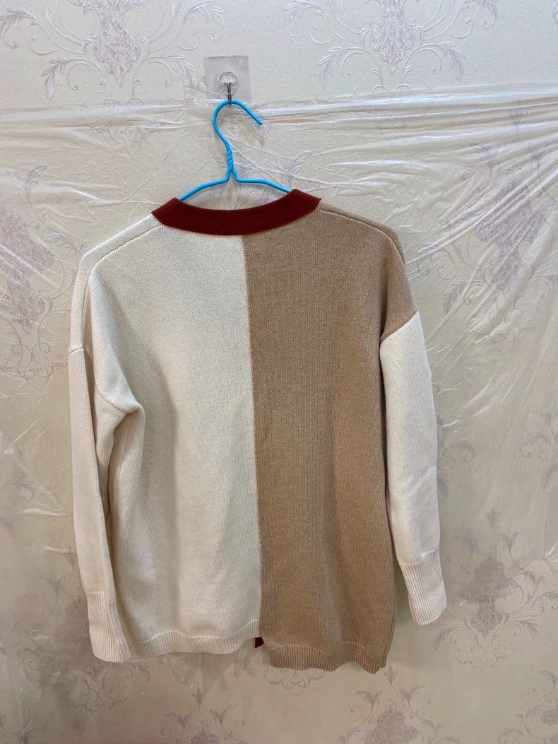 Loewe LOEWE Anagram Asymmetric Wool Knit Open Weave in beige Size XS / US 0-2 / IT 36-38 - 2 Thumbnail