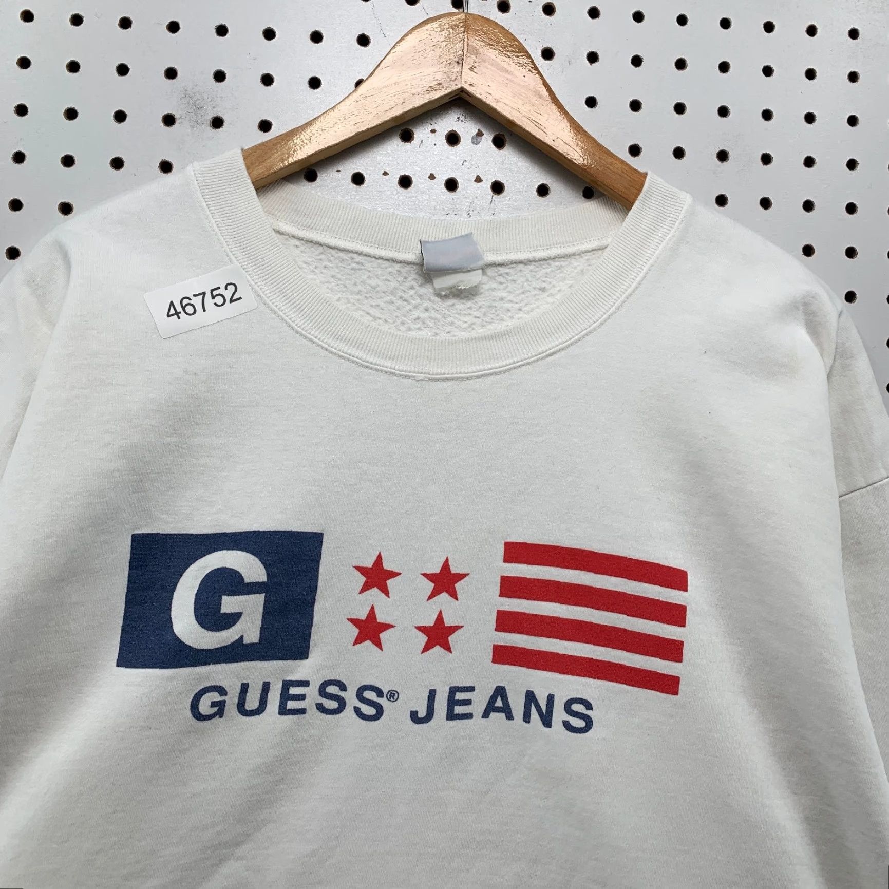 Guess VINTAGE GUESS Sweatshirt Mens Large 90s White Fleece USA Flag Crewneck Made USA Size US L / EU 52-54 / 3 - 6 Thumbnail