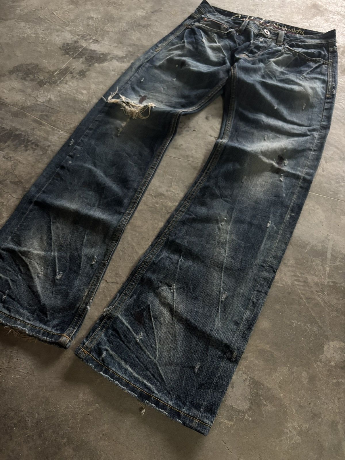If Six Was Nine CULT OF INDIVIDUALITY japanese selvedge distressed semiflare Size US 32 / EU 48 - 16 Thumbnail