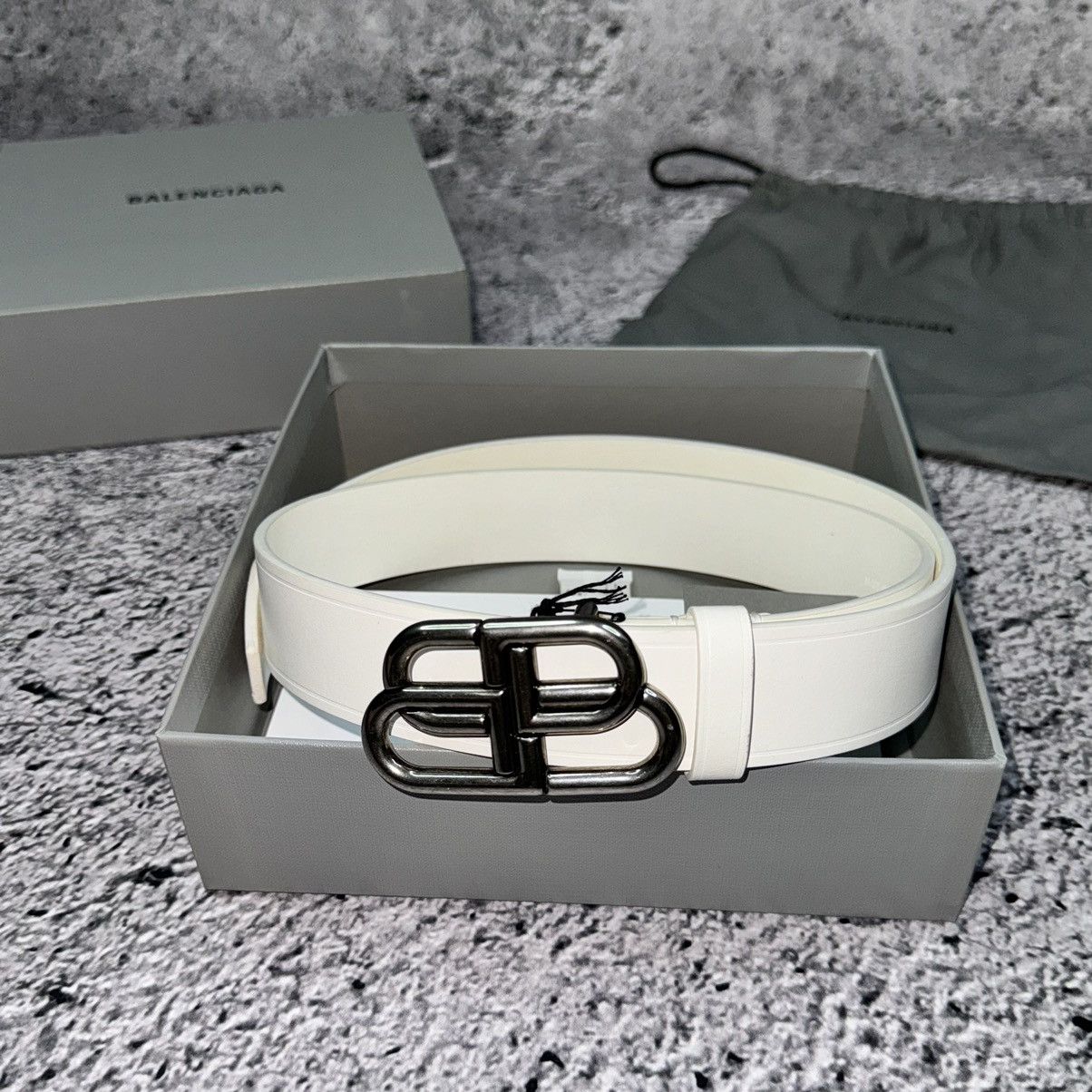 Balenciaga × Luxury × Streetwear Balenciaga Large BB Belt White