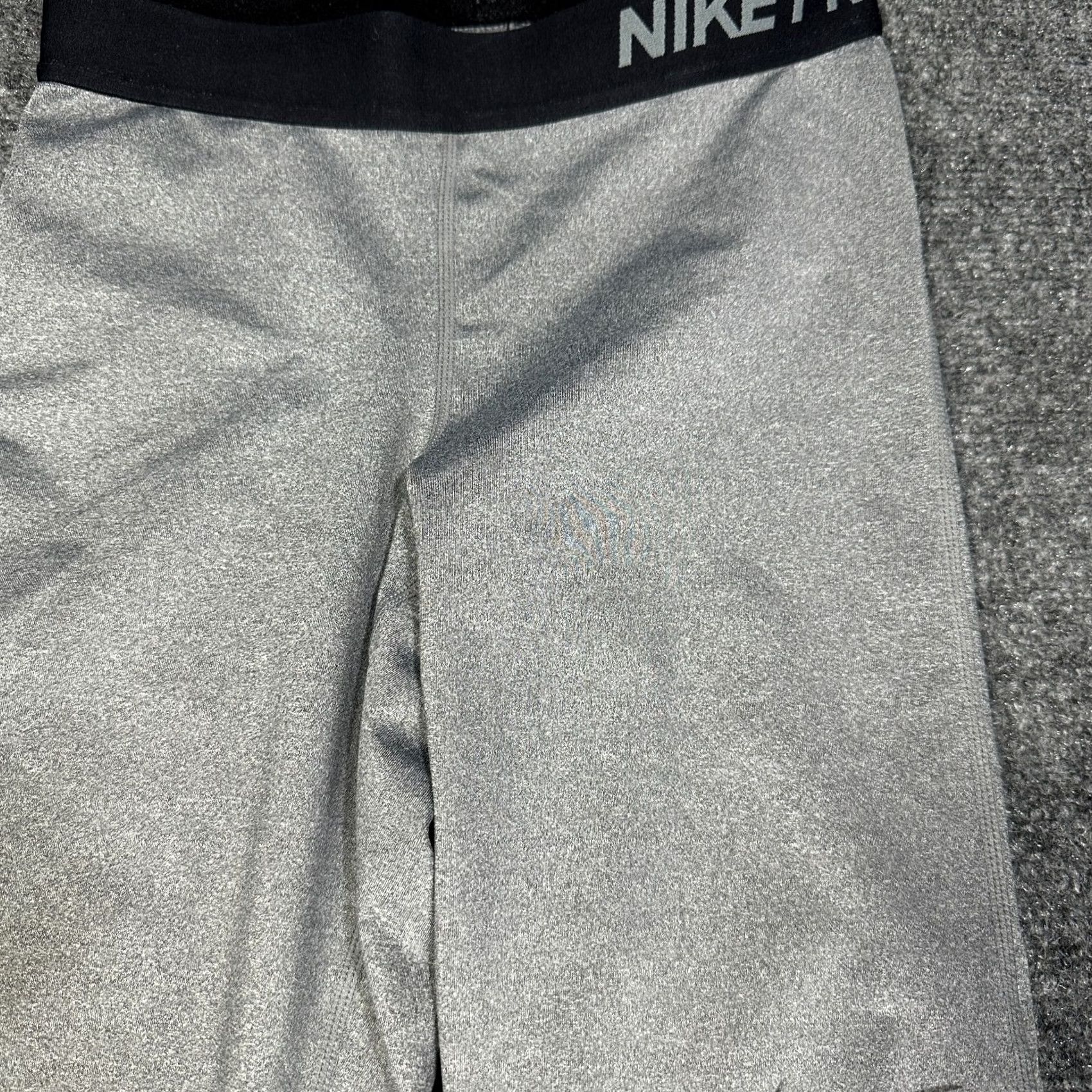 Nike Nike Pro Pants Womens XS Gray Stretch Compression Yoga Run Crop Dri Fit Size 26" / US 2 / IT 38 - 7 Thumbnail