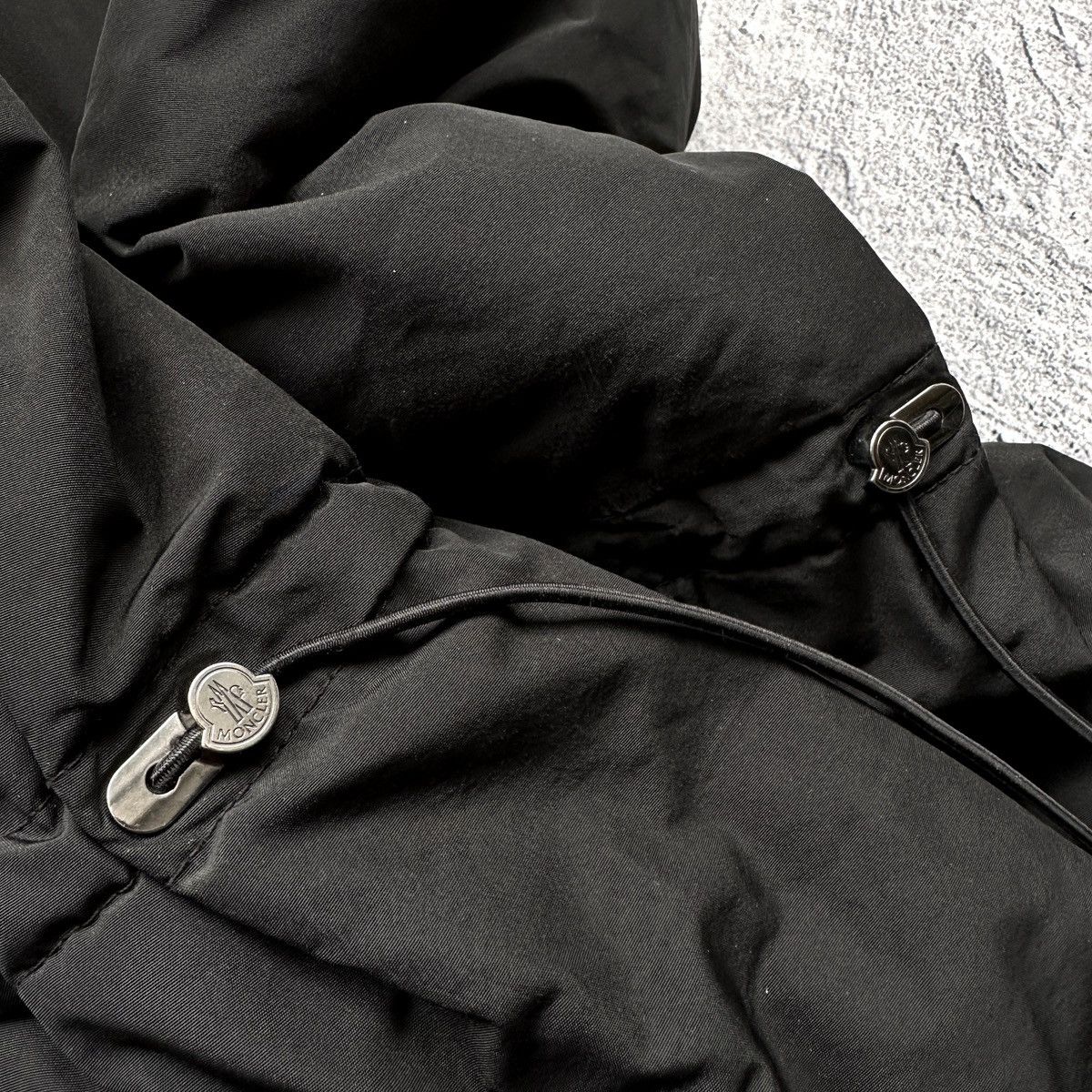 Moncler Moncler Alnus Down Long Jacket Black Size: 1 (S) RRP - 950$ Size S / US 4 / IT 40 - 15 Thumbnail