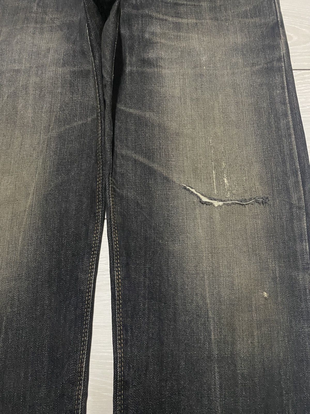 Edwin Edwin exclusive Vintage Black Denim Tears Loose Jeans Size US 33 - 8 Thumbnail