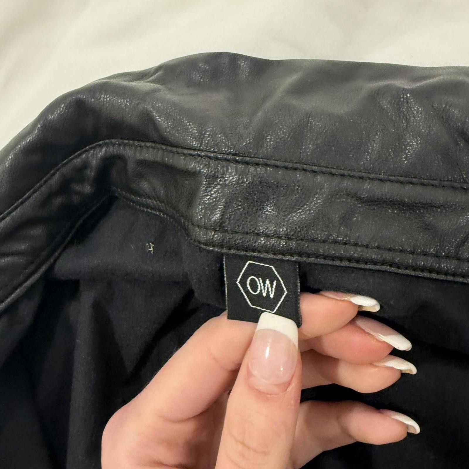 Other OW black faux leather sleeveless mini 🖤 zip front Size ONE SIZE - 5 Thumbnail