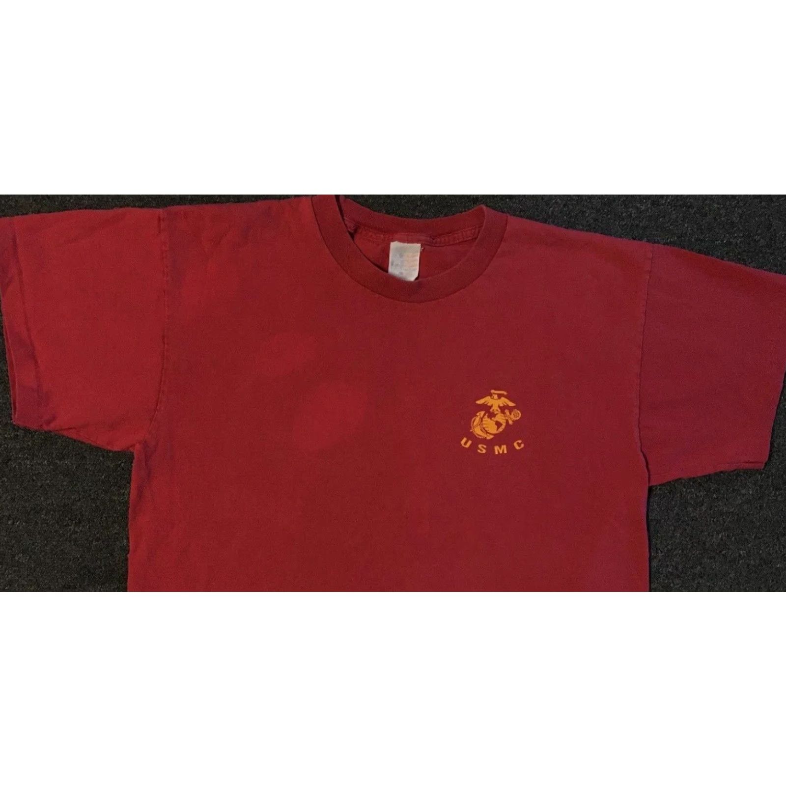 Vintage VINTAGE 90s Marine Corps Faded Shirt M USA Army Military USMC Biker Skate Grunge 80s Shirt Mens M Red USA Marine Corps Grunge 90s 80s Vintage Size US M / EU 48-50 / 2 - 7 Thumbnail