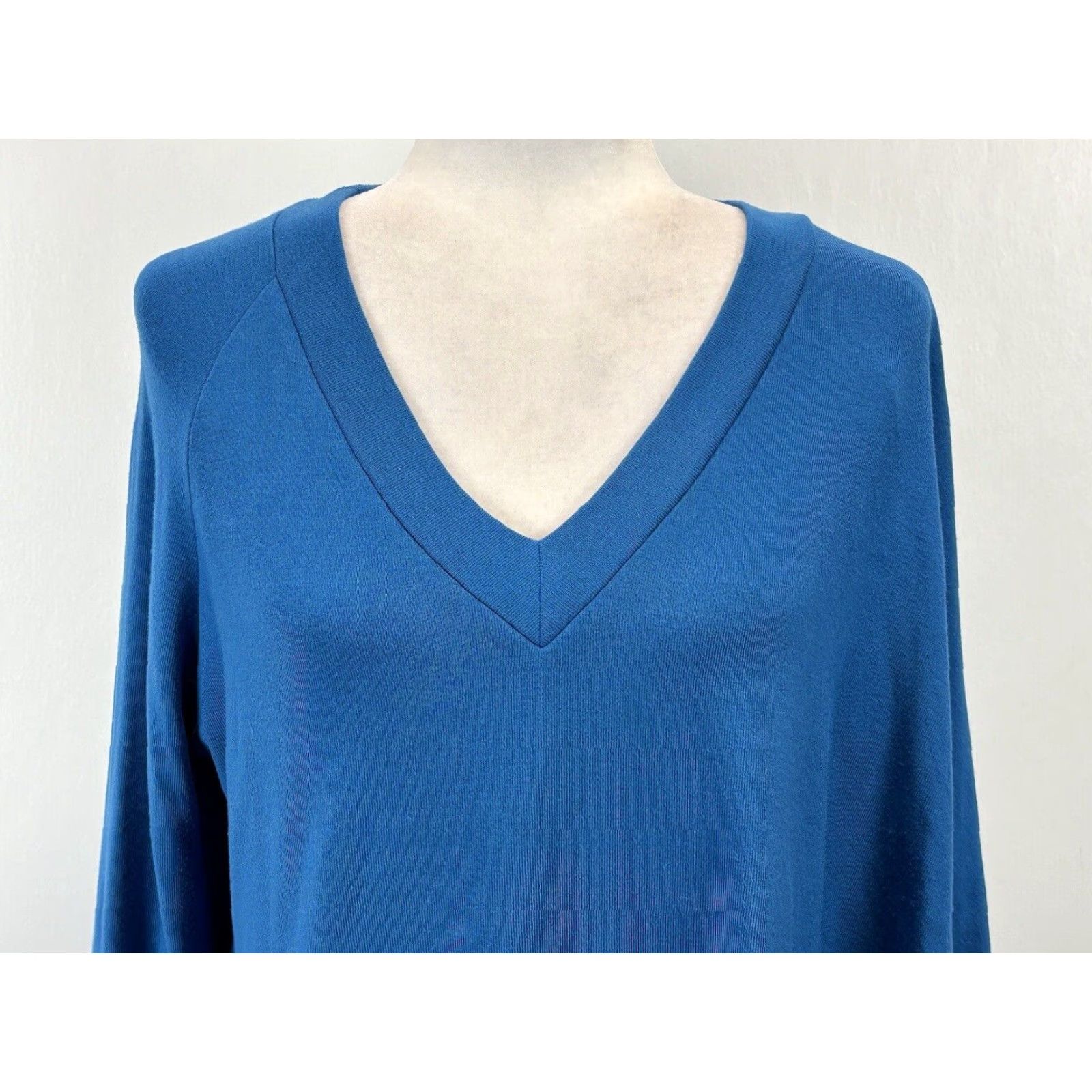 Soft Surroundings Soft Surroundings Tunic Top Madeline Teal V Neck Draped Lagenlook Medium Petite V-Neck Rating: 0 Size M / US 6-8 / IT 42-44 - 5 Thumbnail